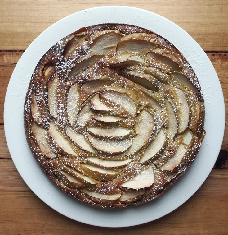 Apple, Almond and Olive Oil Cake 