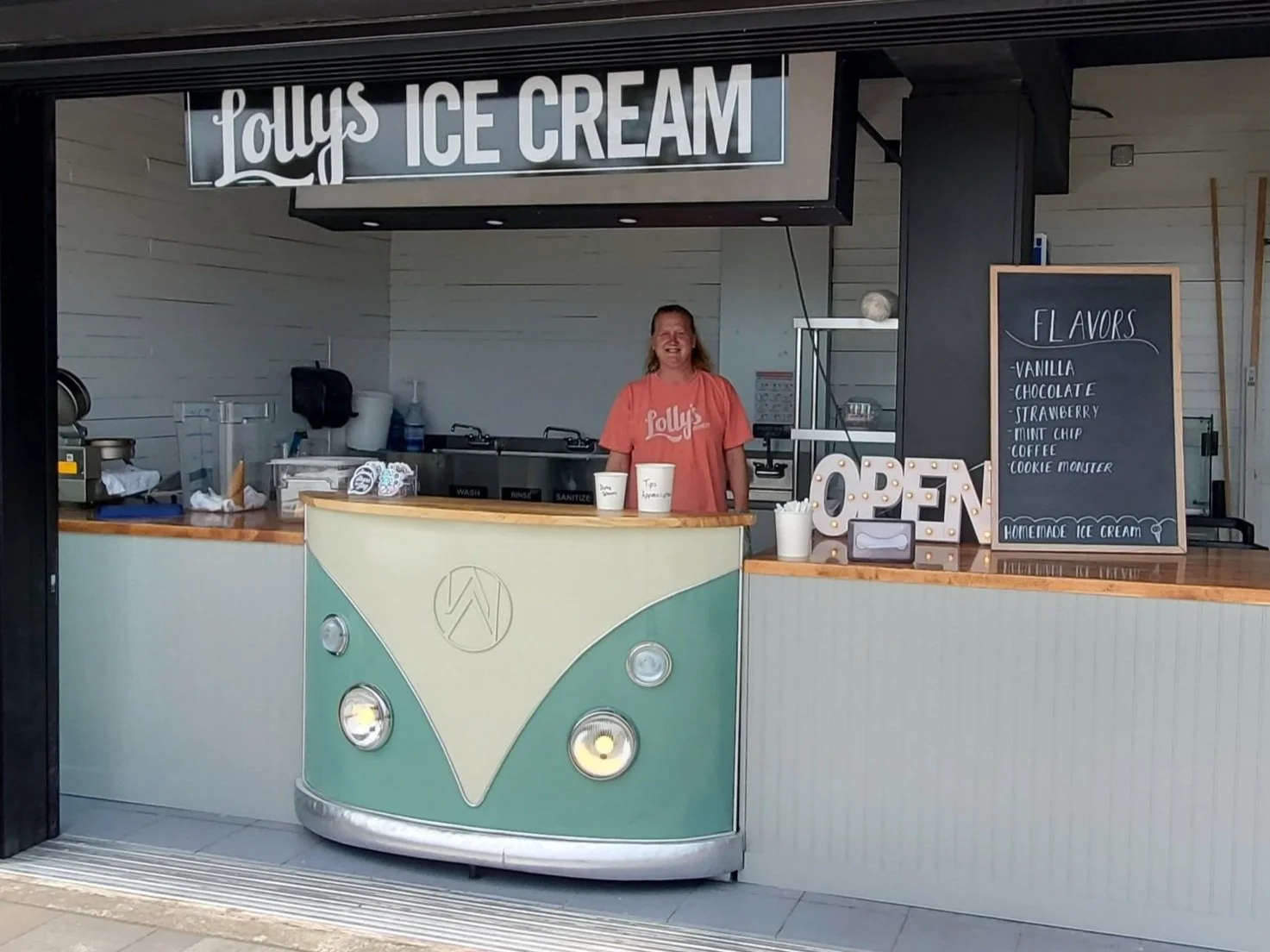 Lolly's Creamery