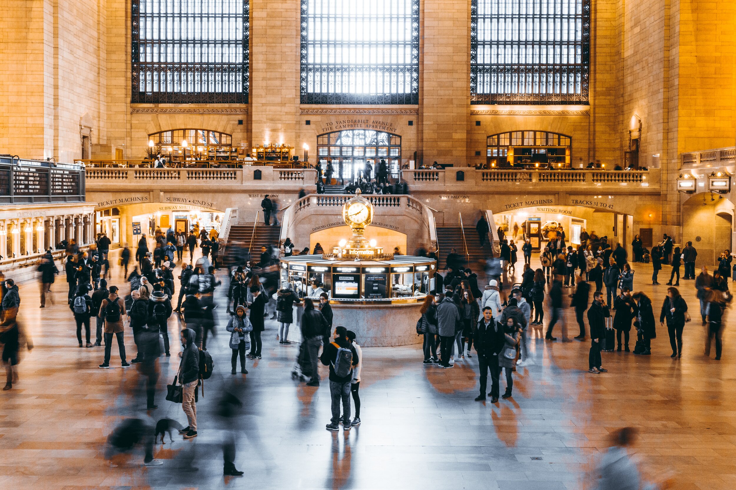  Grand Central à New-York serait une des plus grandes gares du monde, avec plusieurs centaines de milliers de voyageurs chaque jour. Un défi pour la navigation spatiale. 
