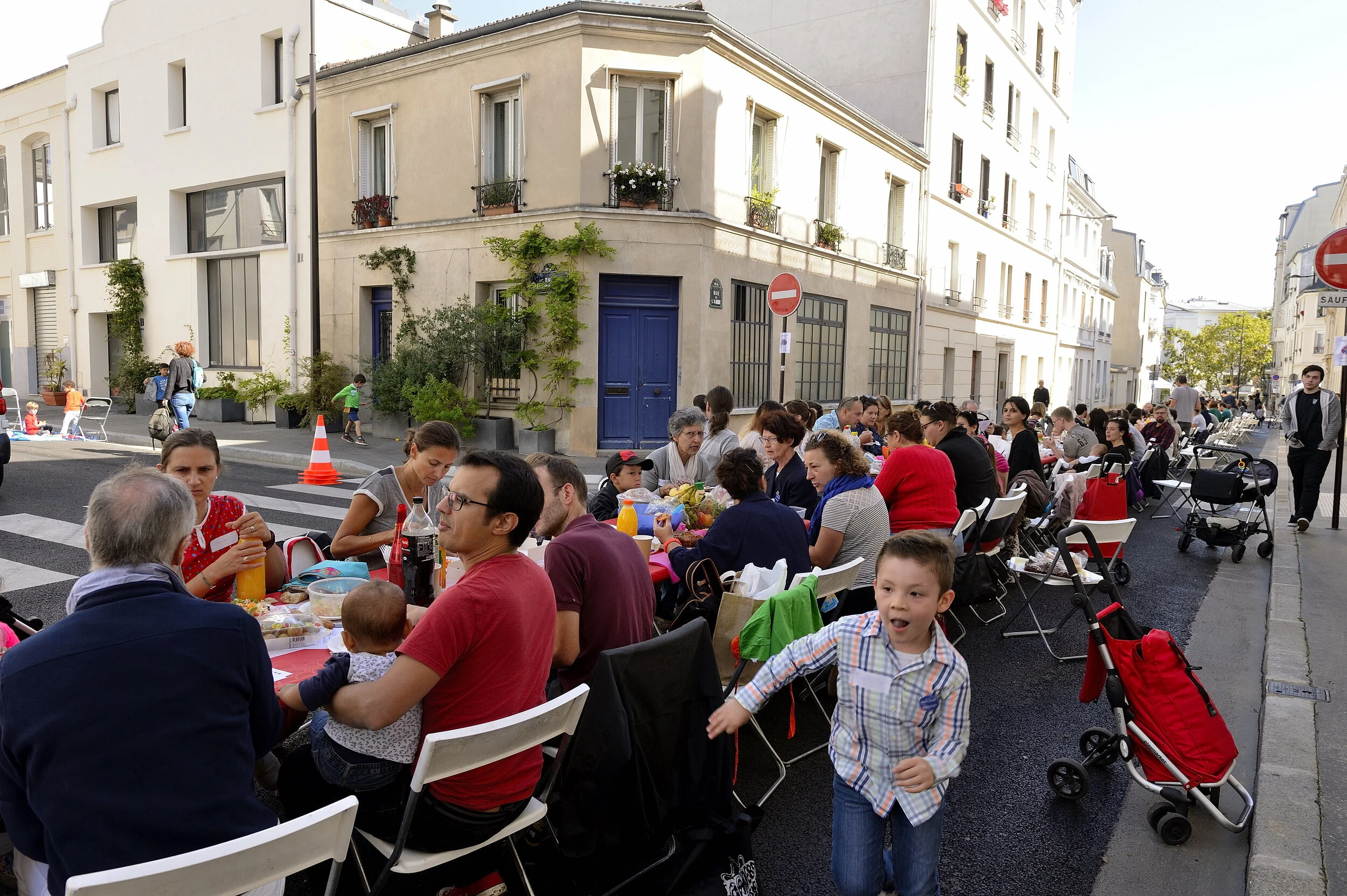  La “Table d’Aude” où les hypervoisins partagent un repas attablés tous ensemble 