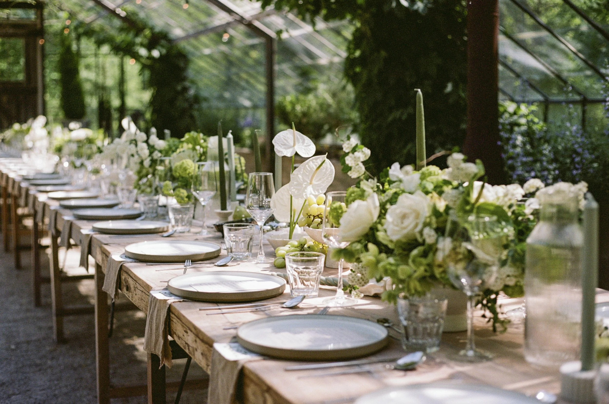 michigan wedding photographer, film wedding photographer, west michigan wedding photographer, spring wedding, spring wedding florals, white wedding florals, wedding tablescape, garden wedding