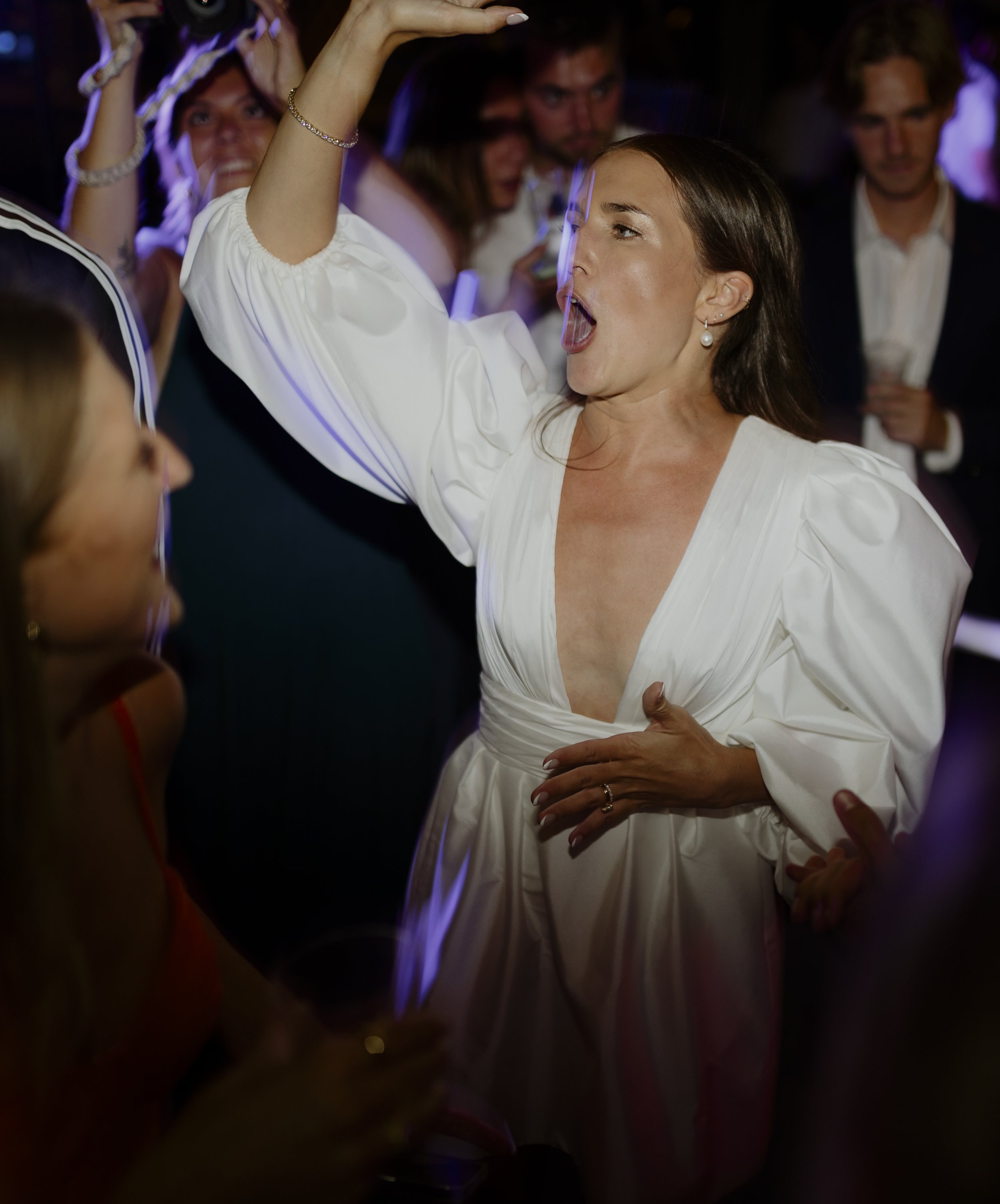 michigan wedding photographer, dance floor photos, flash photography