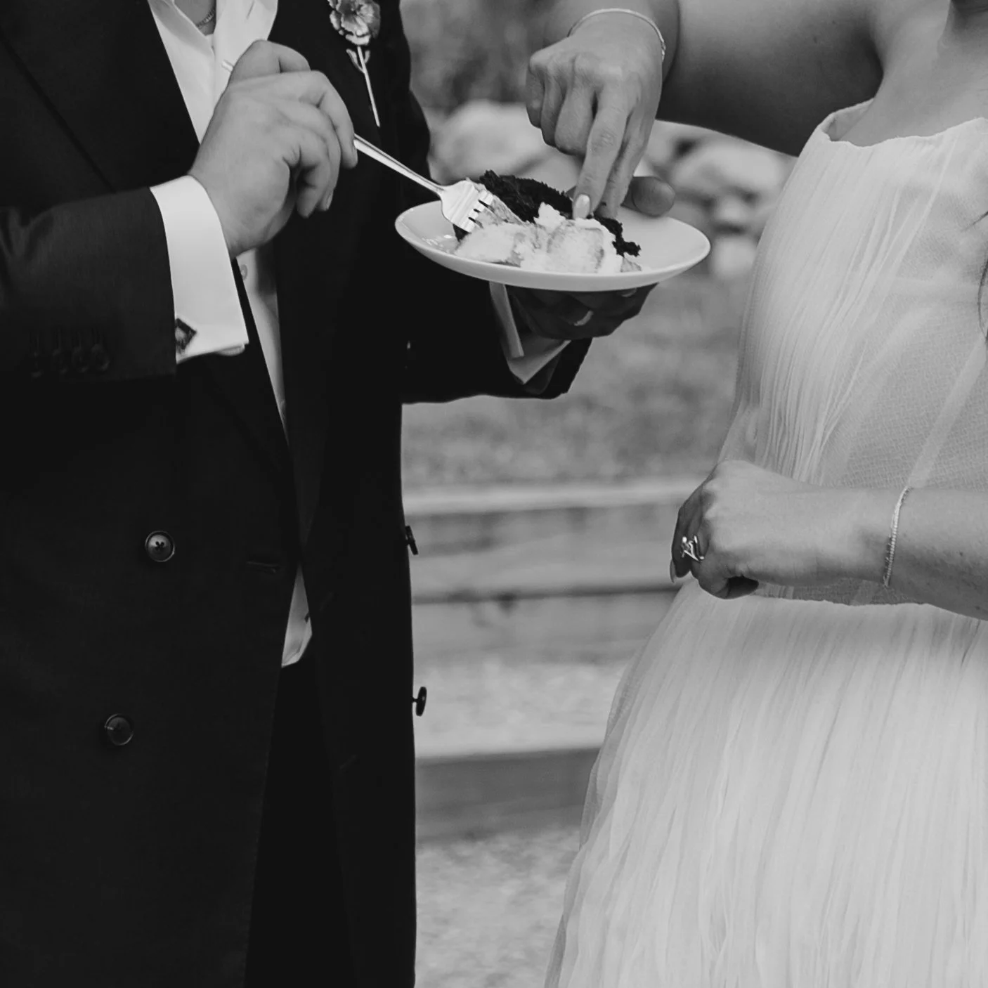 candid wedding photos, wedding detail photos, unique wedding photos