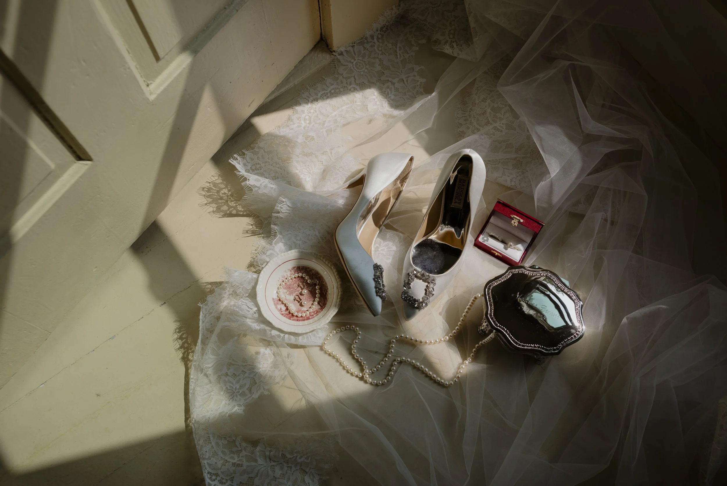 wedding details, bride accessories, wedding detail flatly