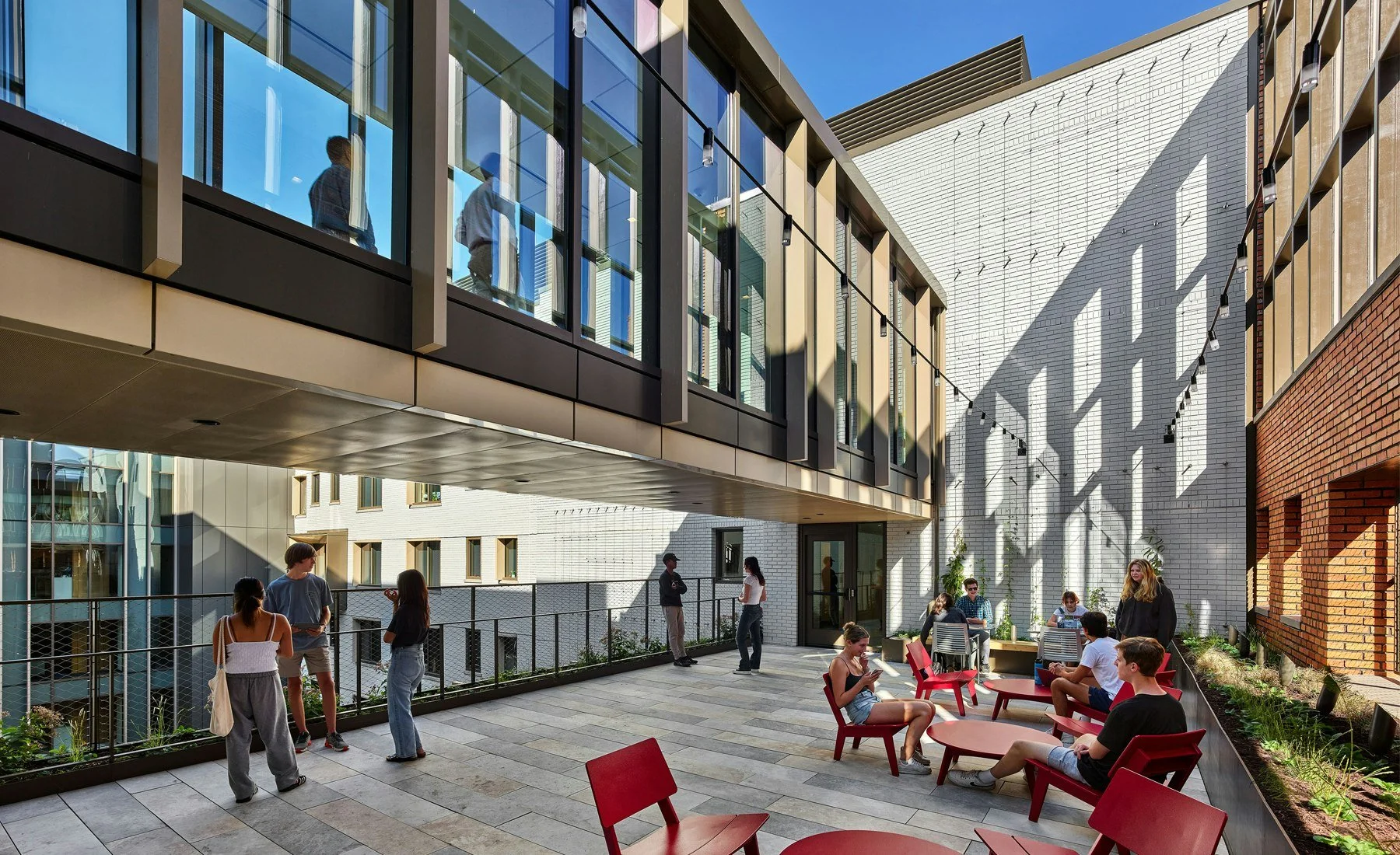 Web_Thurston Hall_Exterior_Seventh Floor Patio_VMDO_Alan Karchmer.jpeg