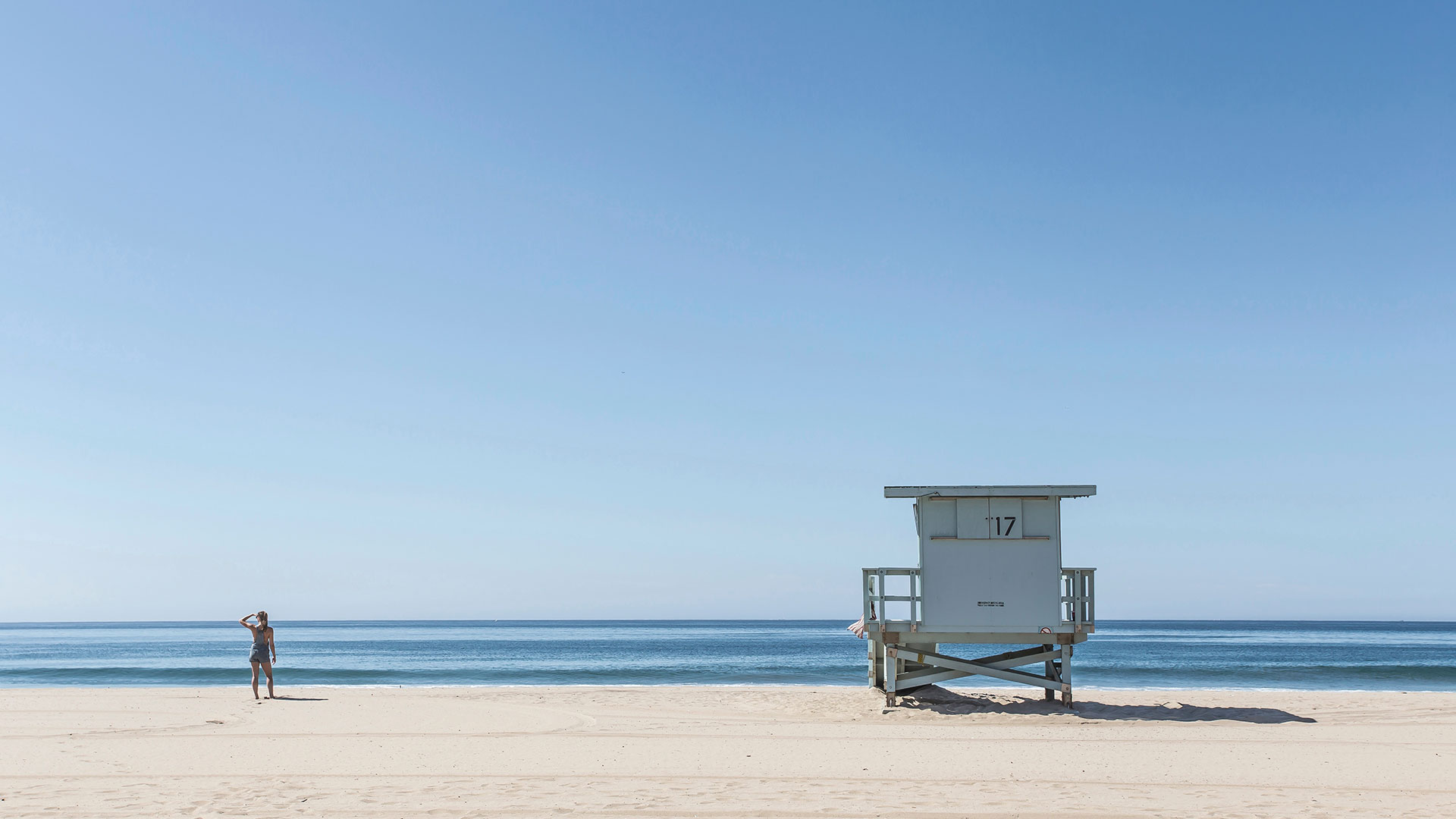 bg-lifeguard-stand.jpg