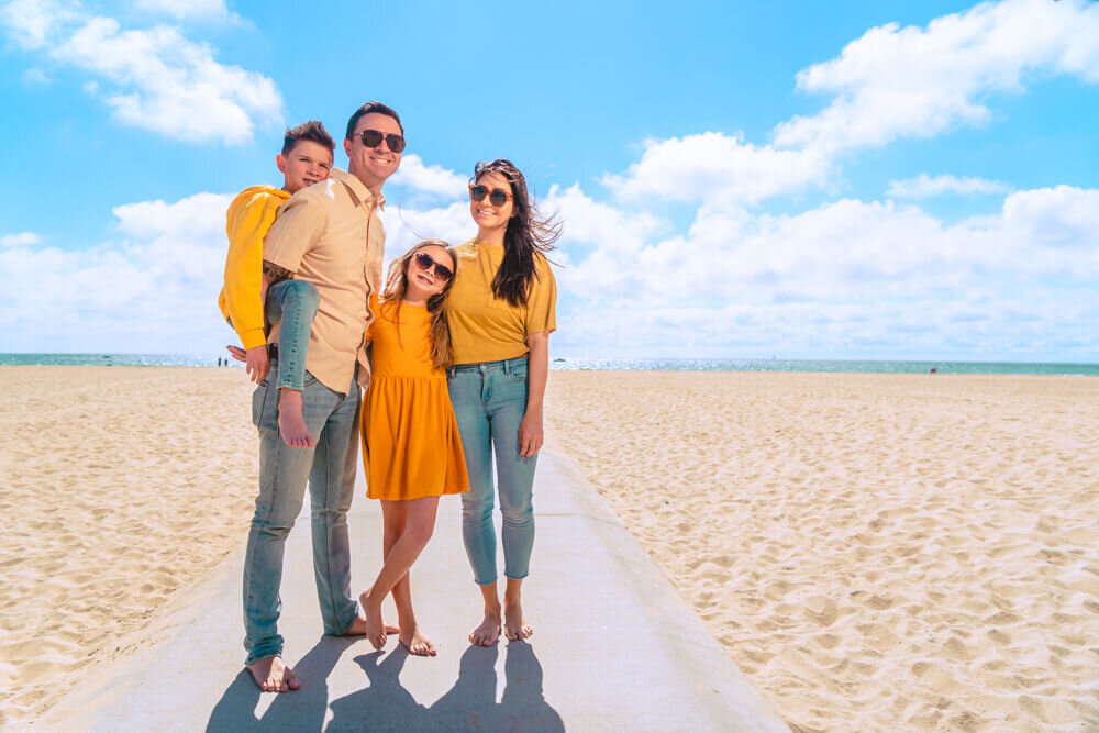 family portrait session | modern styled photoshoots | newport beach | orange county | by joseph barber photography