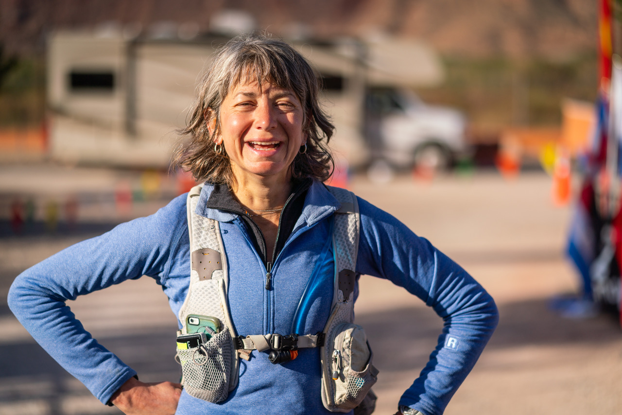 Susan Donnelly finishing Moab 240