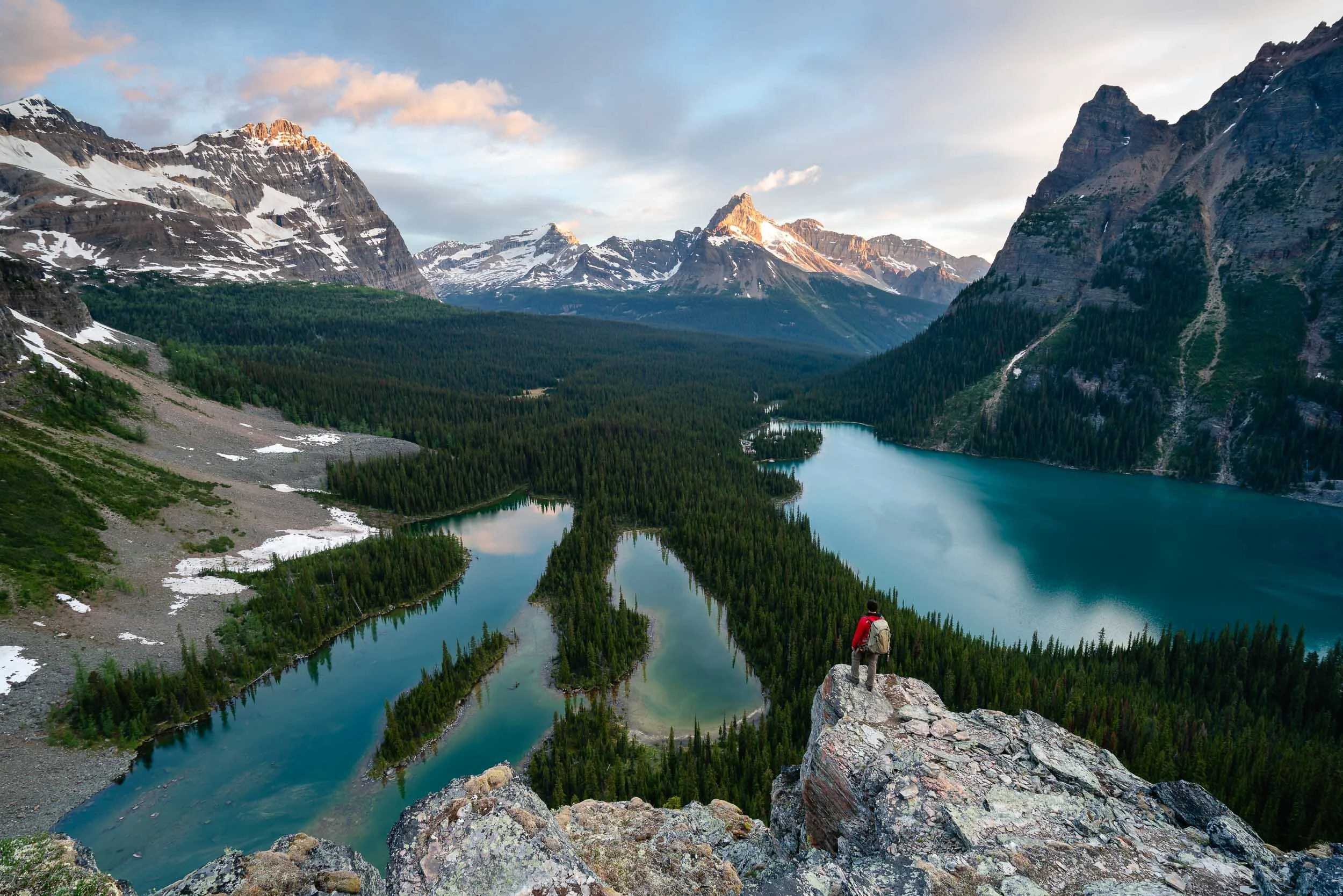 Photographer Billy Dekom Braves The Wild For Breathtaking Views 