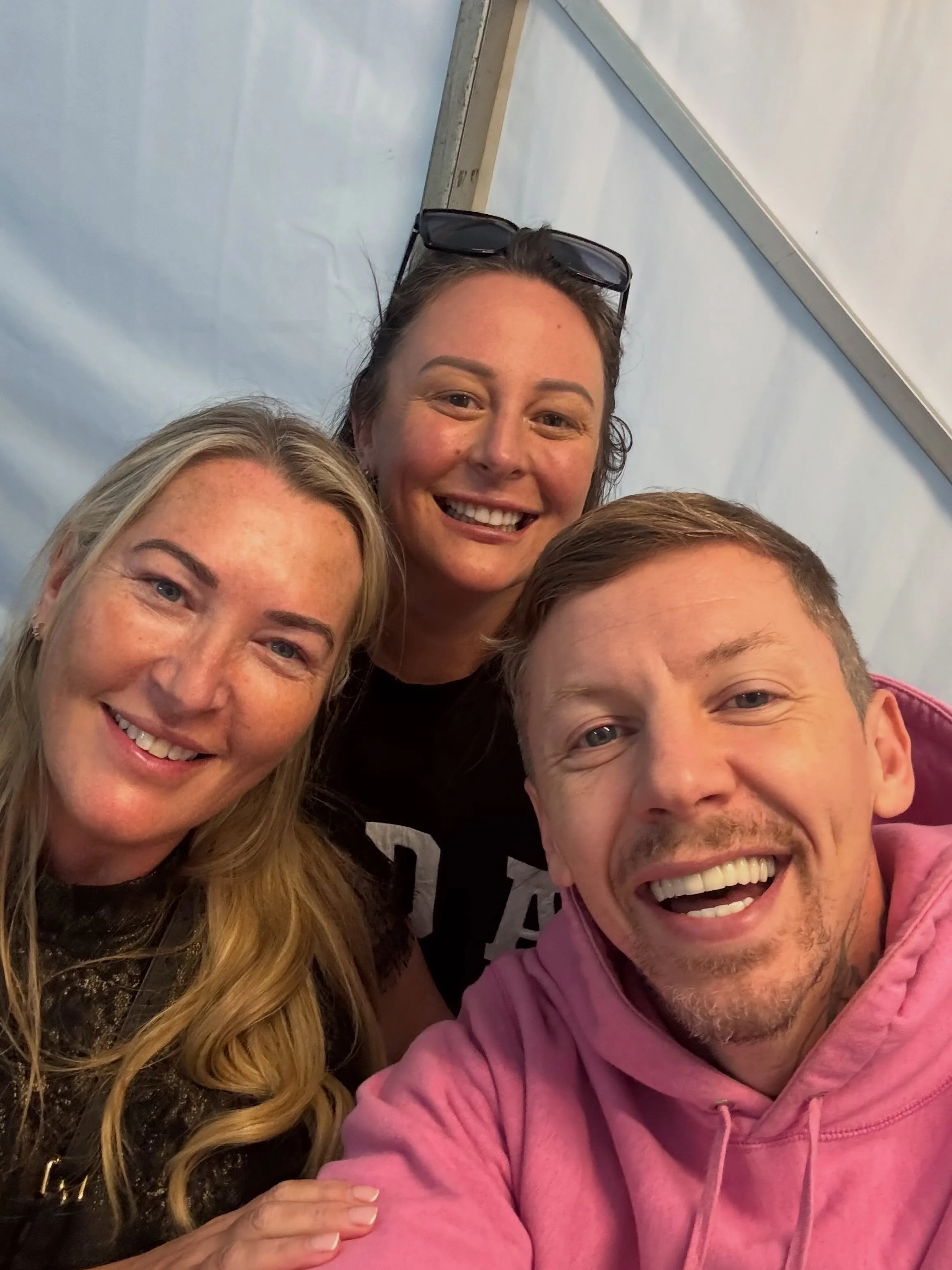 What a good night 💃 @sophiebelle25 @martynhernon @priorylivemusicfestival What a lovely guy @professorgreen
