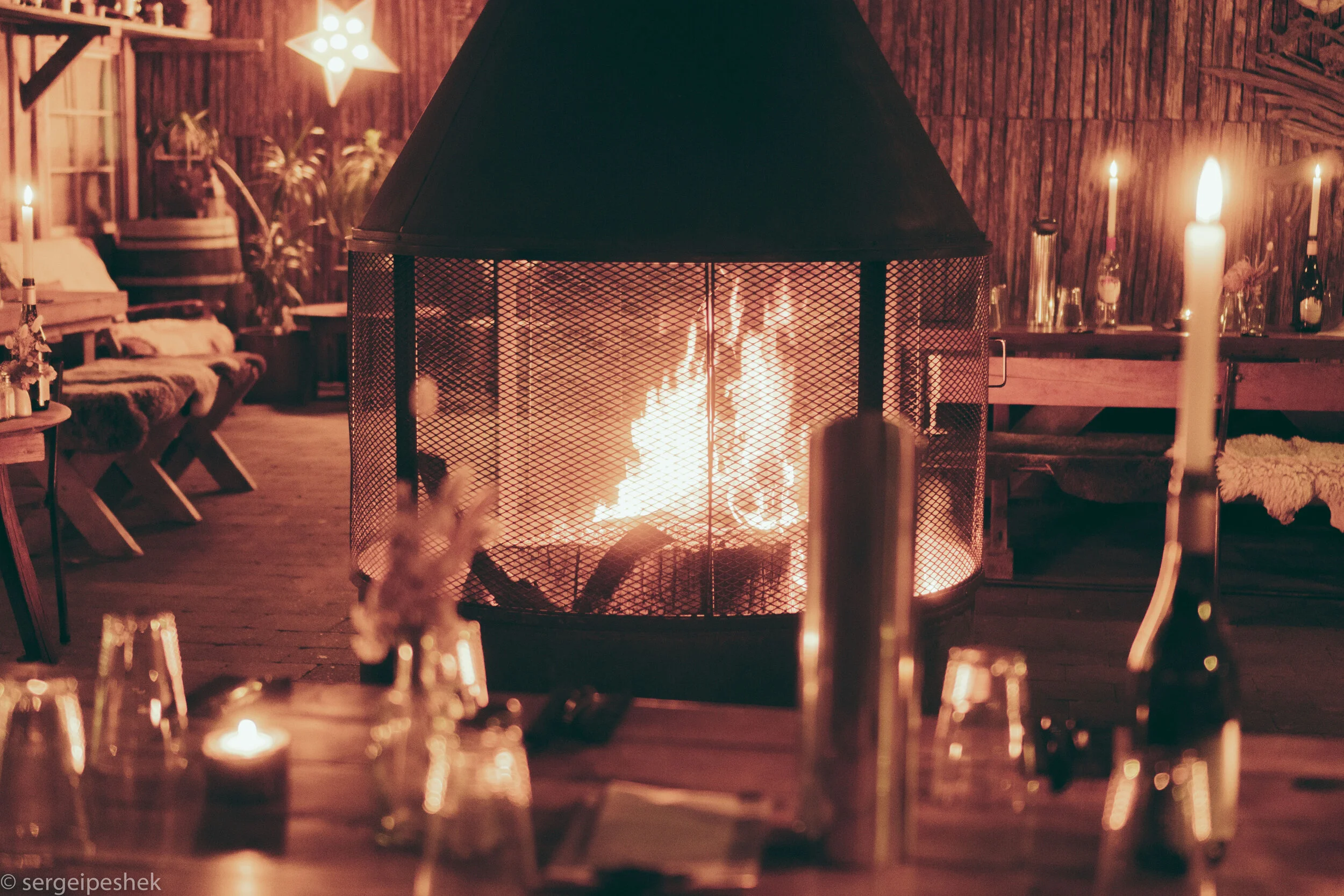 Restaurant+crabfarm+dinner+rustic