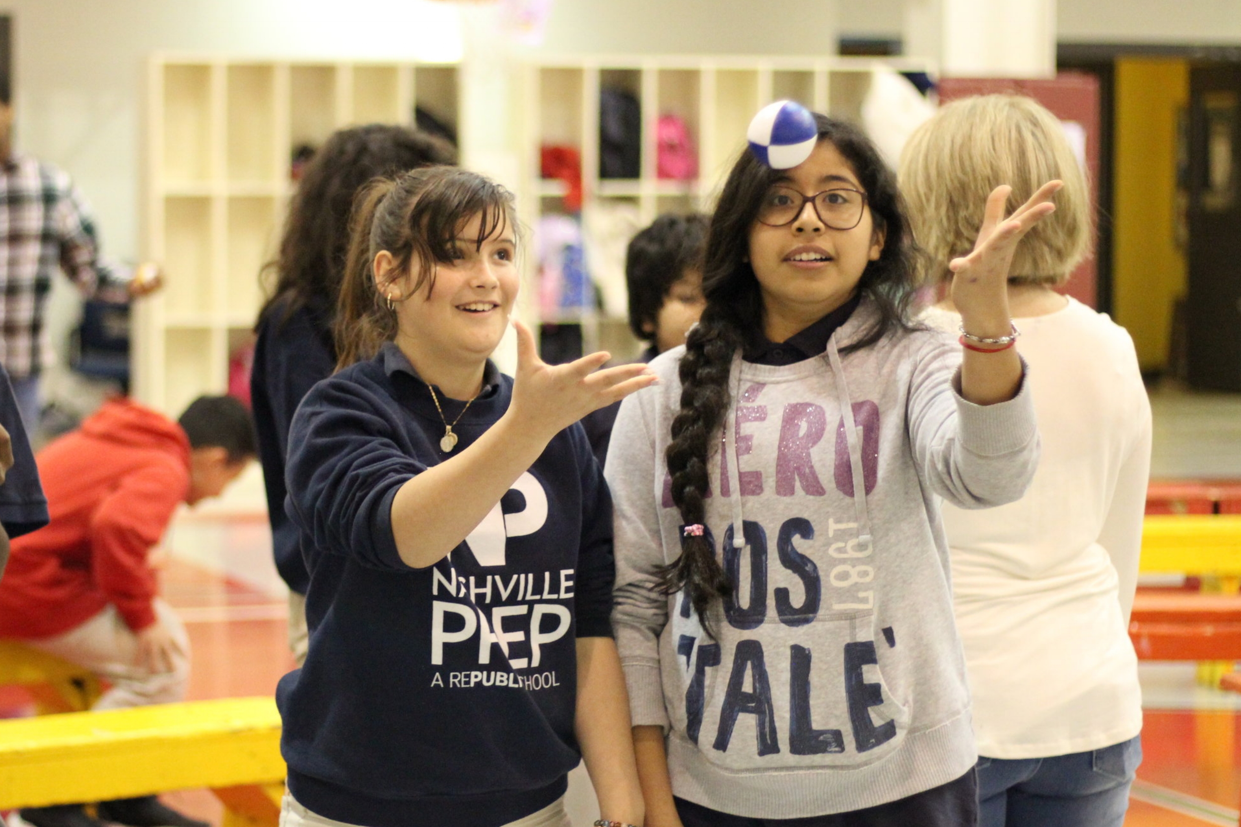 Do Good & Juggle Visits St. Luke's Community House