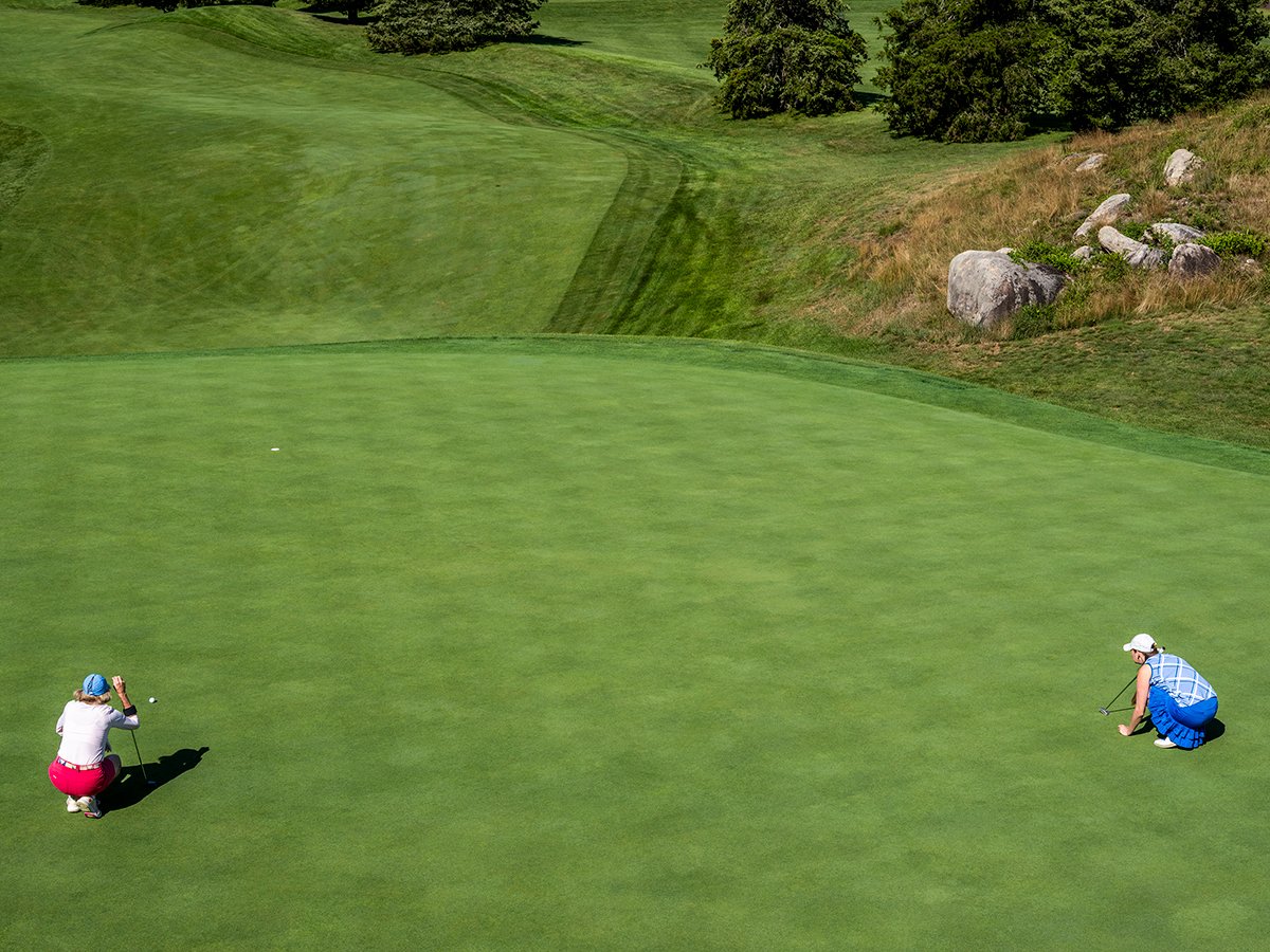 014_Ladies at Golf.jpg