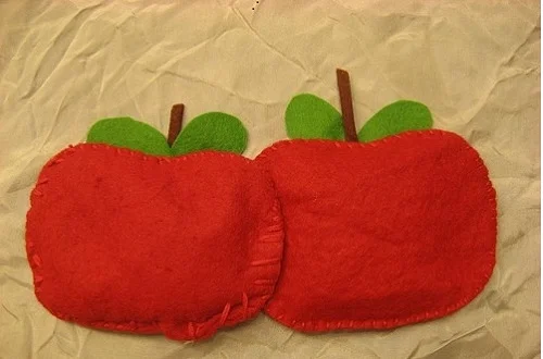 kindy apples 500 px.jpg