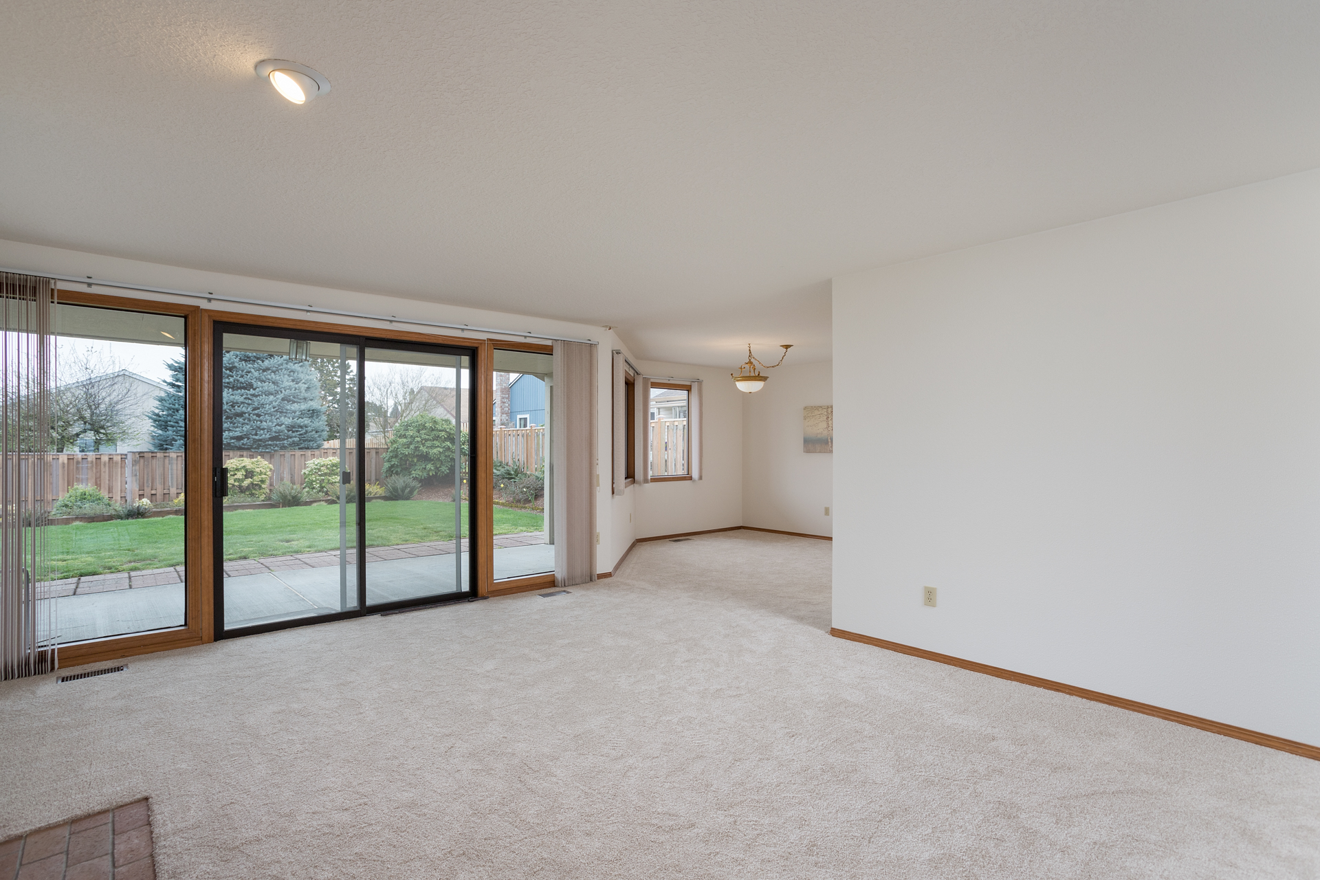 Living/Dining Room