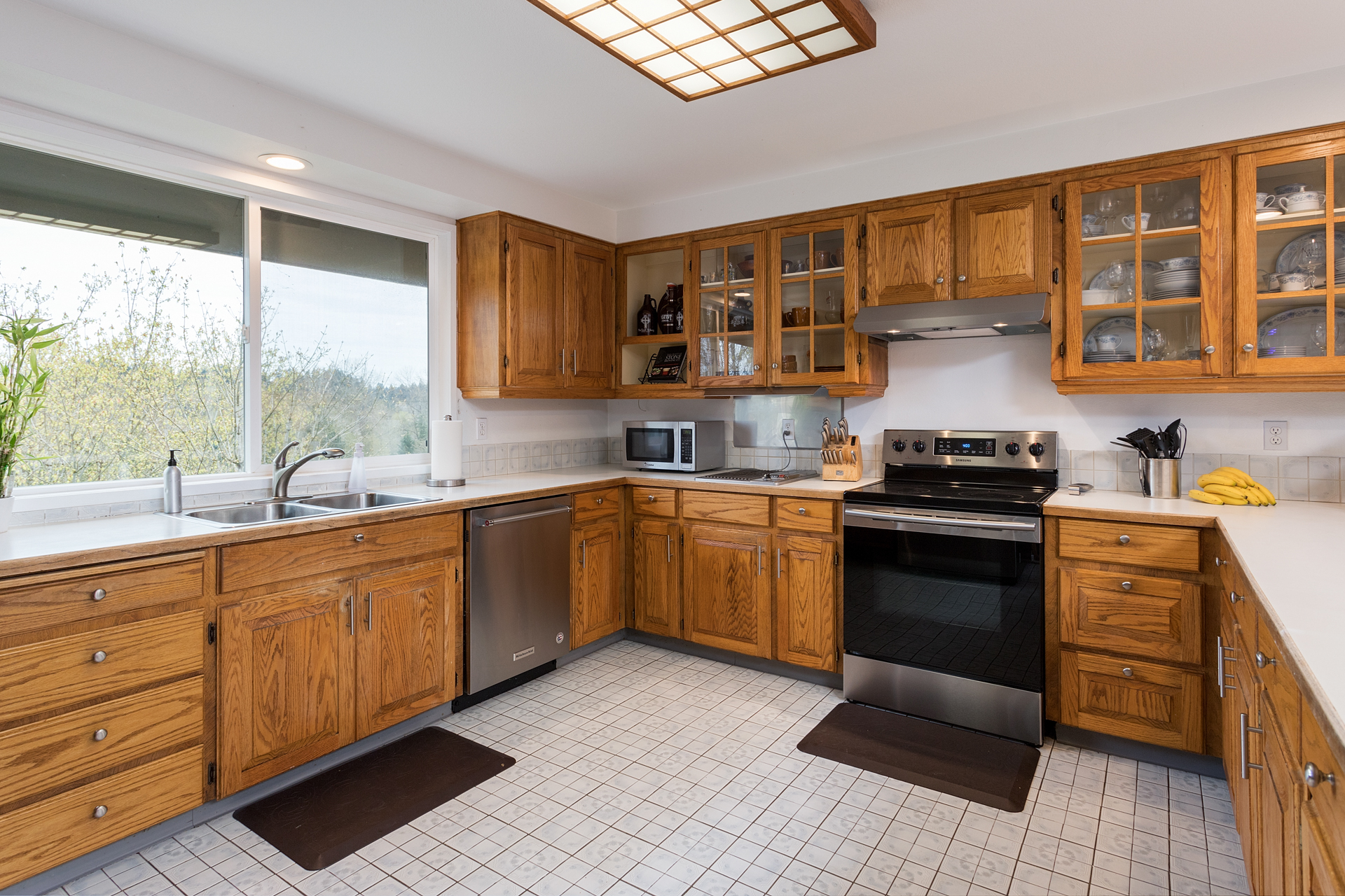 Spacious Kitchen