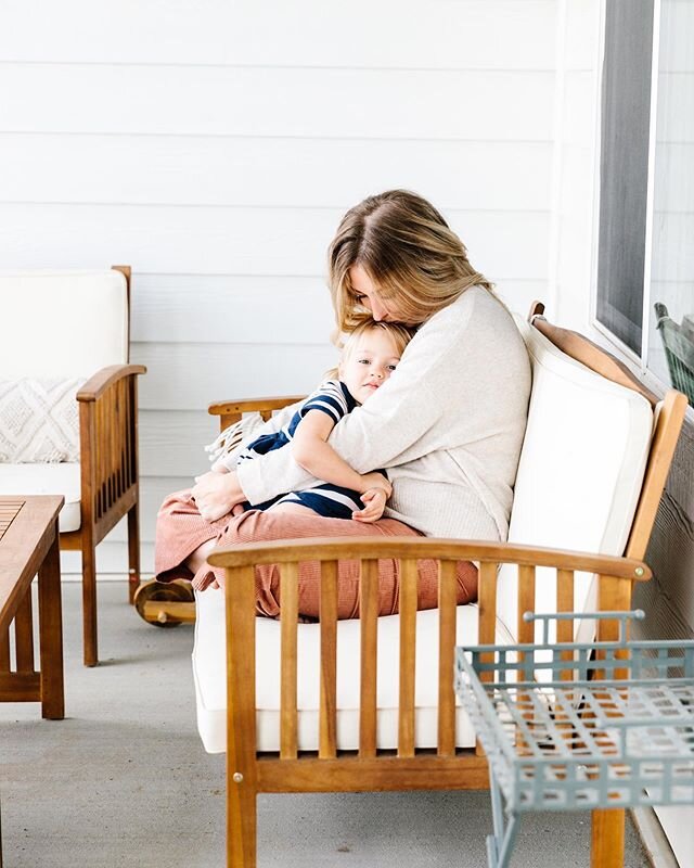 Summer nights and snuggles ✨
#photographer #utahphotographers #utahfamilyphotographer #familyphotography #lifestylephotographer #commercialphotography #utahweddingphotographer