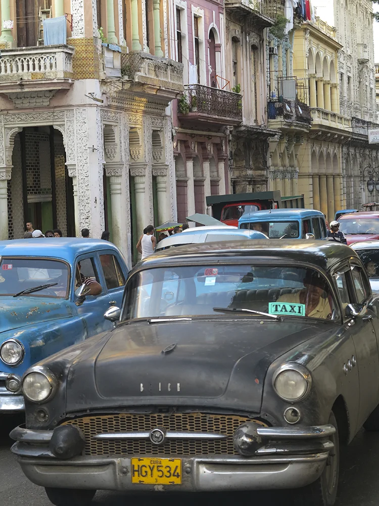  HAVANA STREET SCENE (5) 