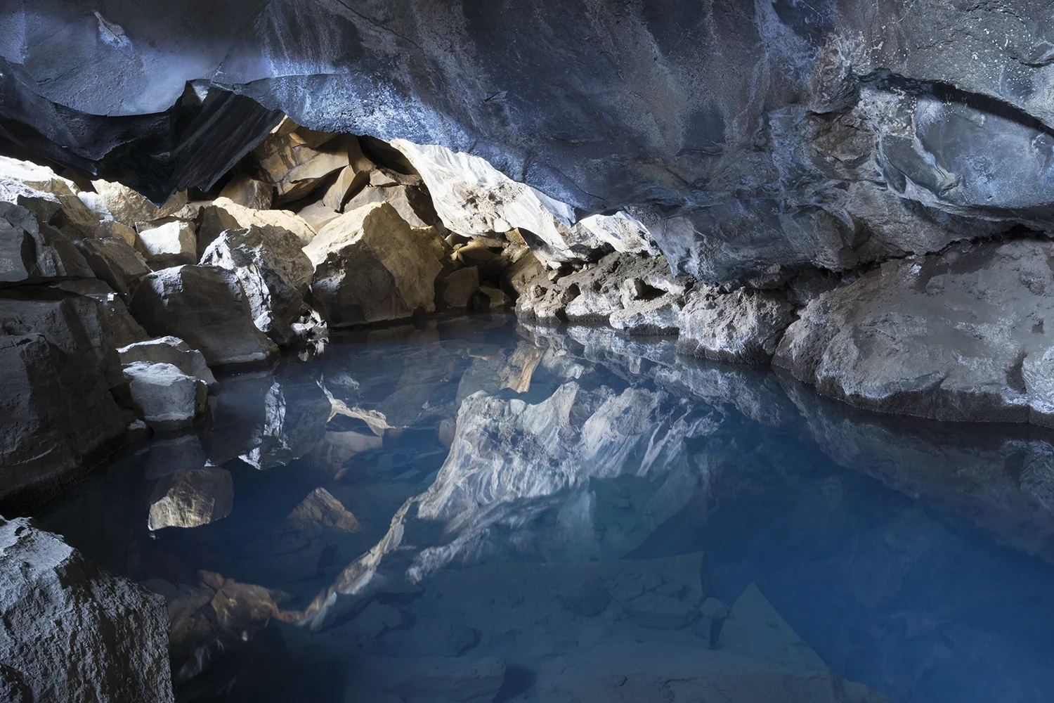 ICE2 Cave GOT 1.jpg