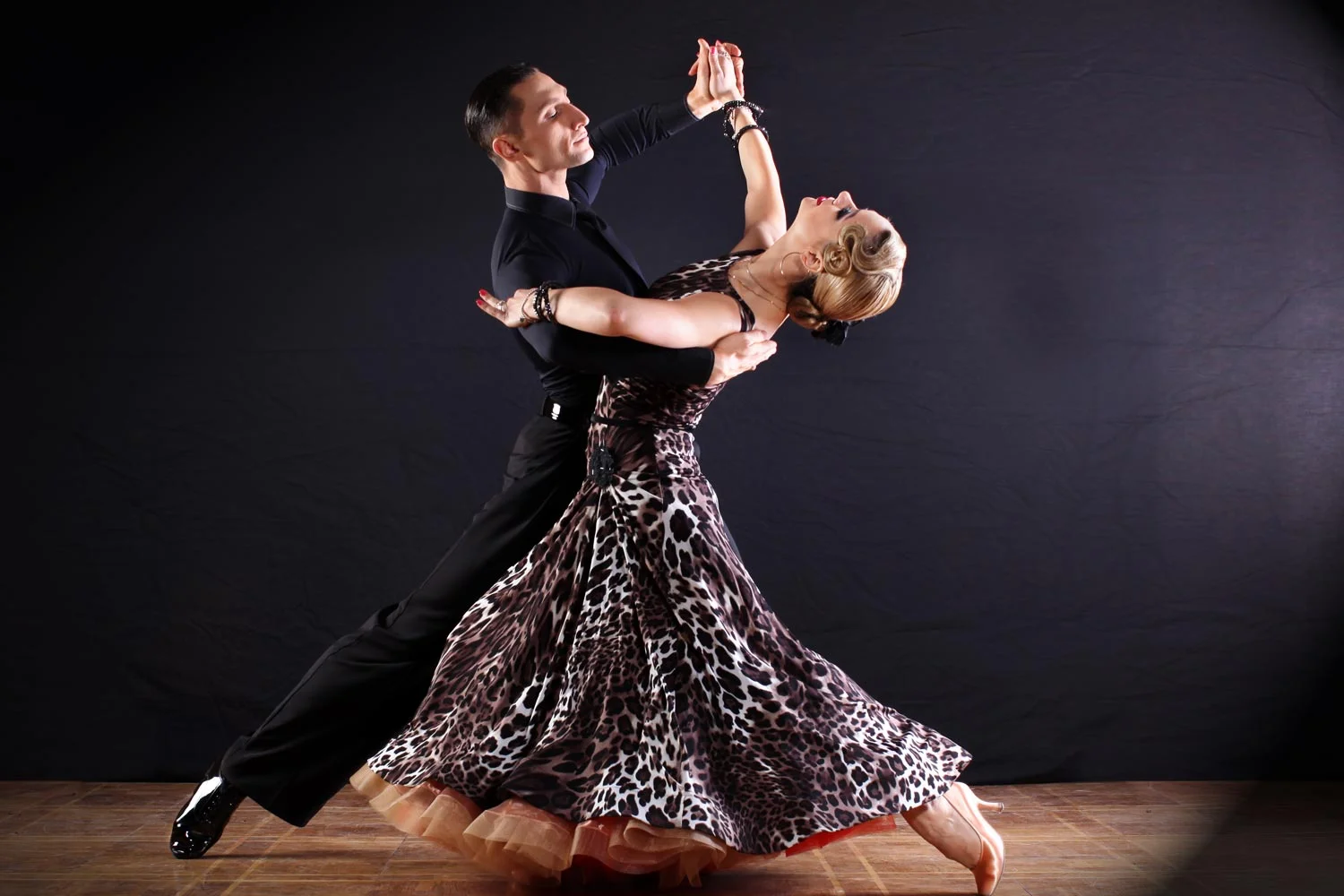intermediate-dance-lessons-banner.jpg
