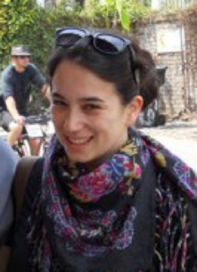  Suzanne Kahn