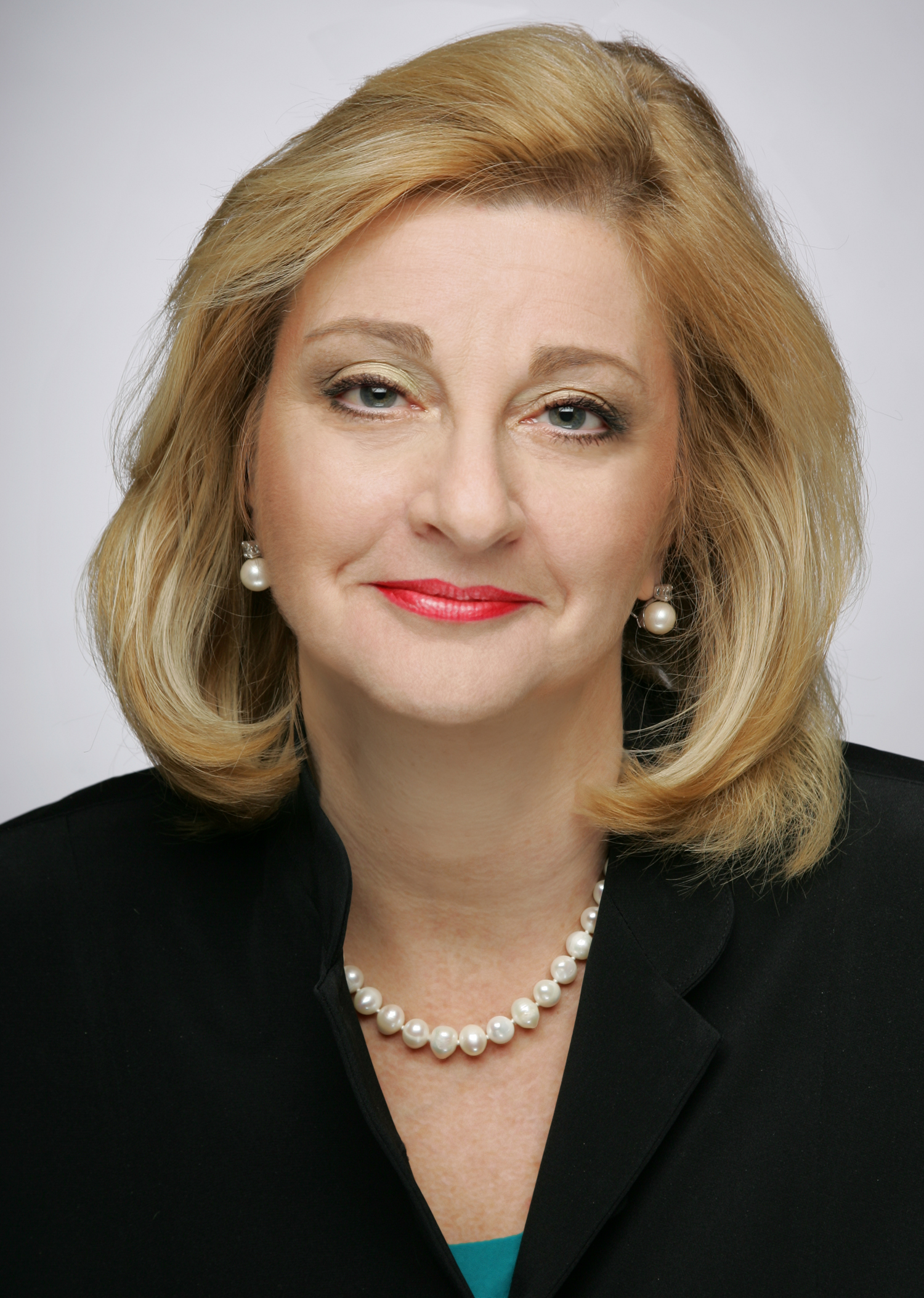 Davia Temin.jpg