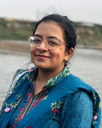  Fahmida Hussain