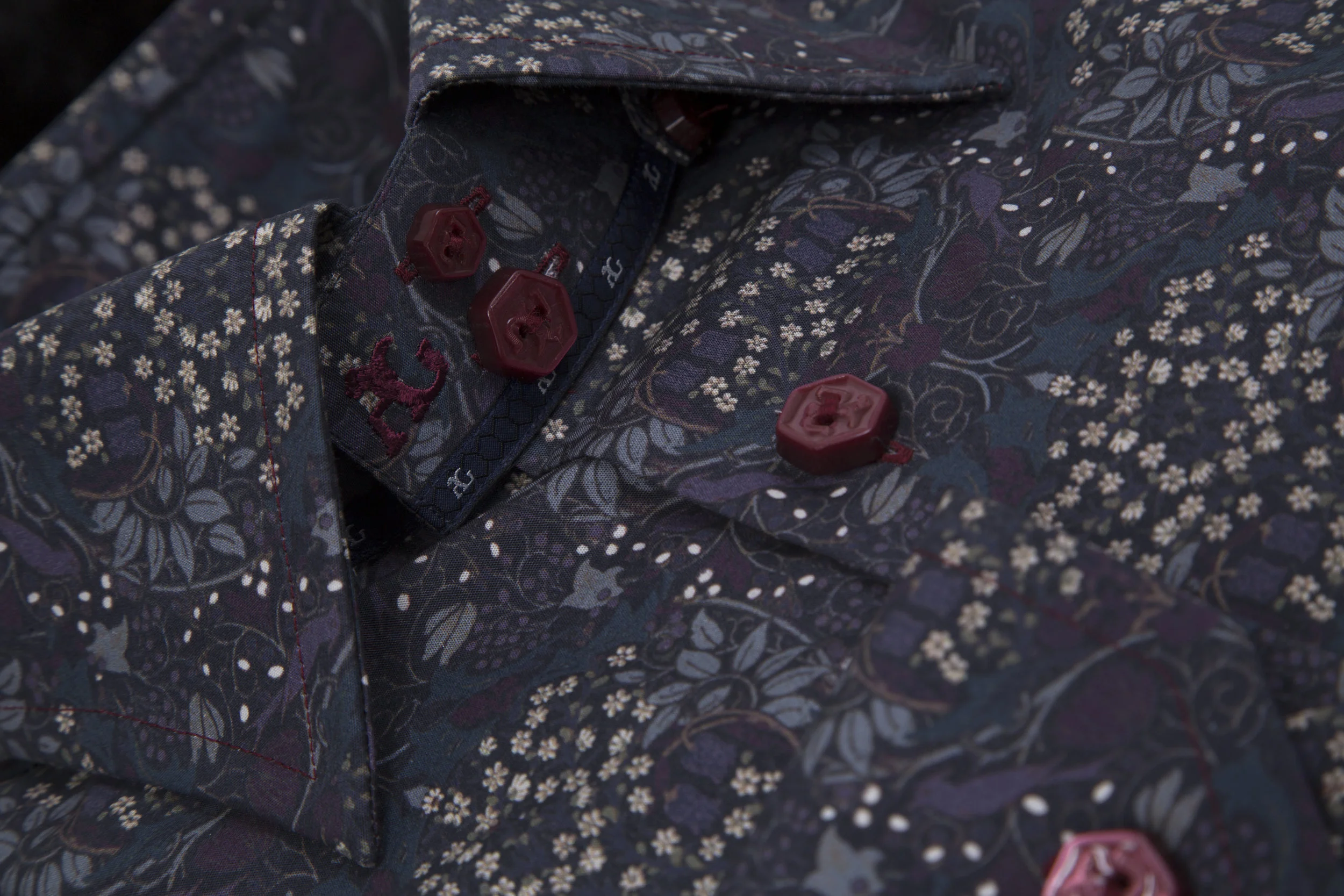 FLOWER PRINT SHIRT CU.jpg