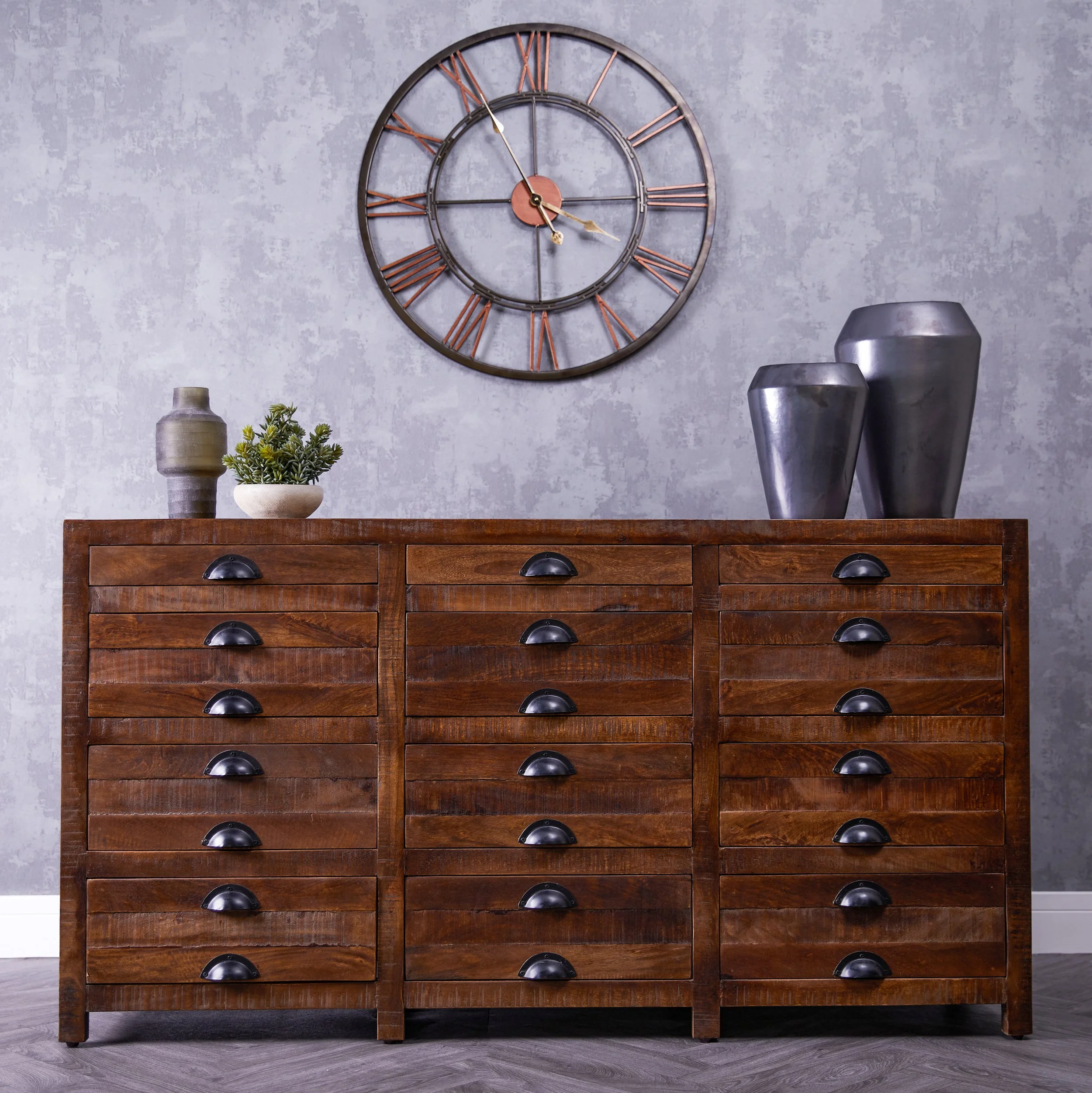 INDUSTRIAL LIFESTYLE1621_EDIT2.jpg