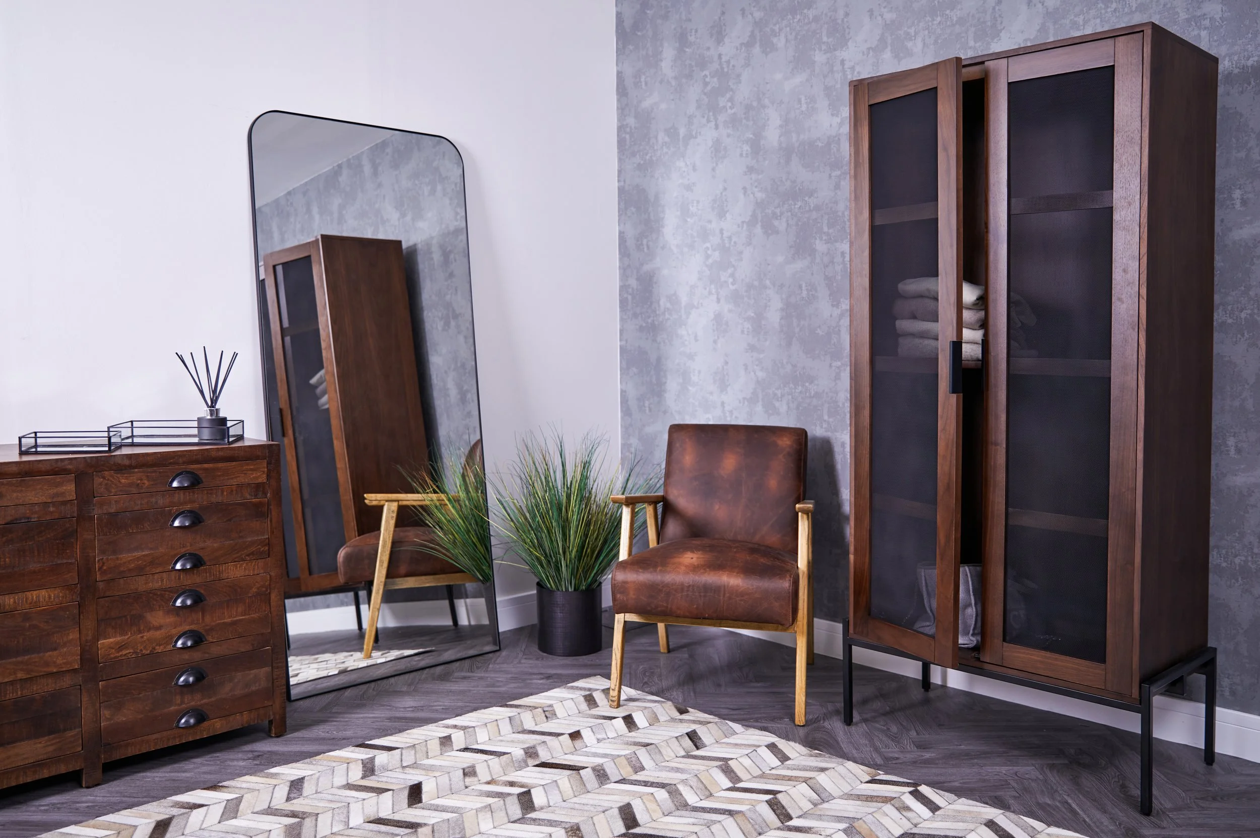 INDUSTRIAL LIFESTYLE2961_EDIT.jpg