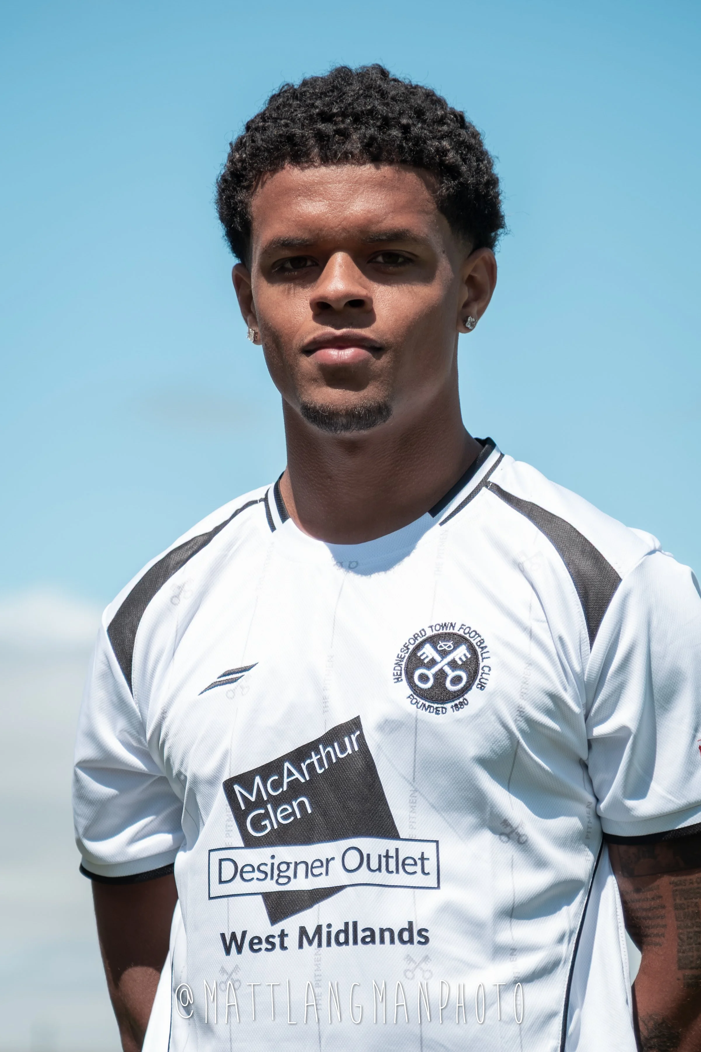 PLAYER SIGNINGS-49.jpg