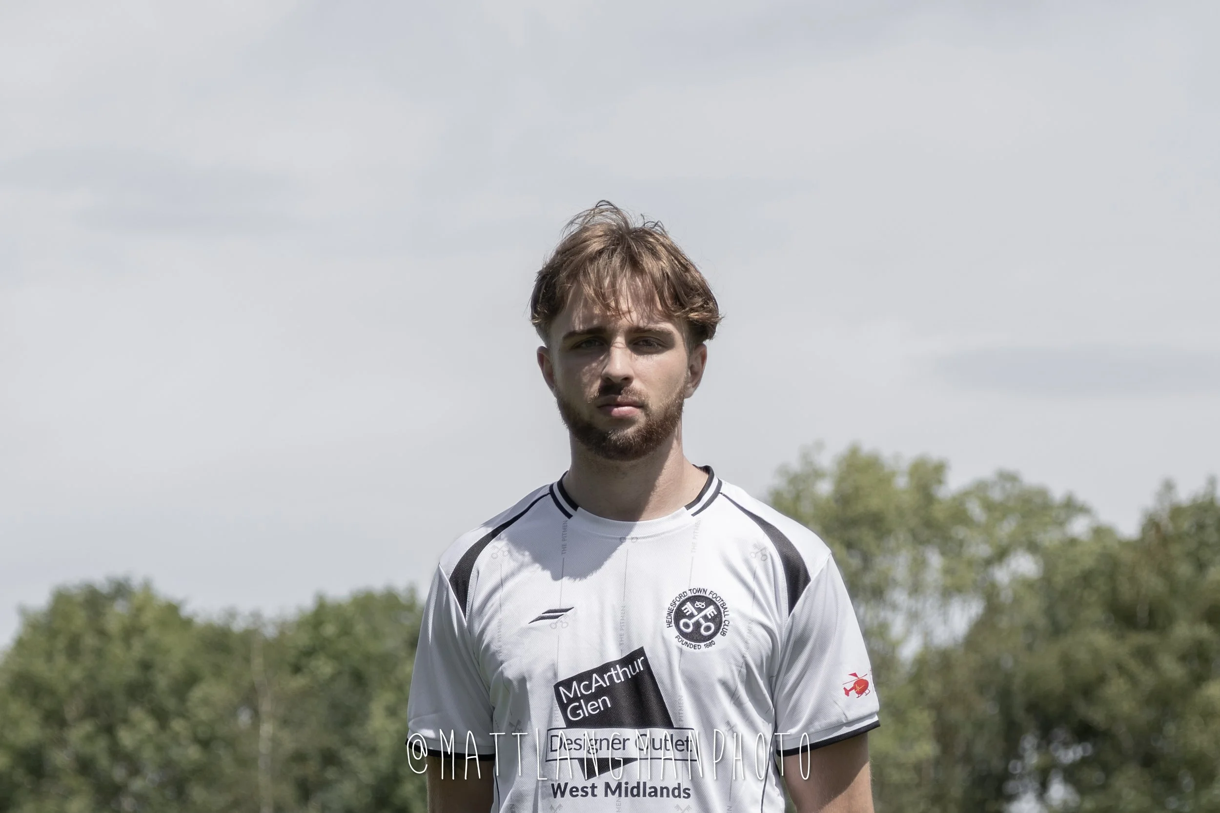 PLAYER SIGNINGS-20.jpg