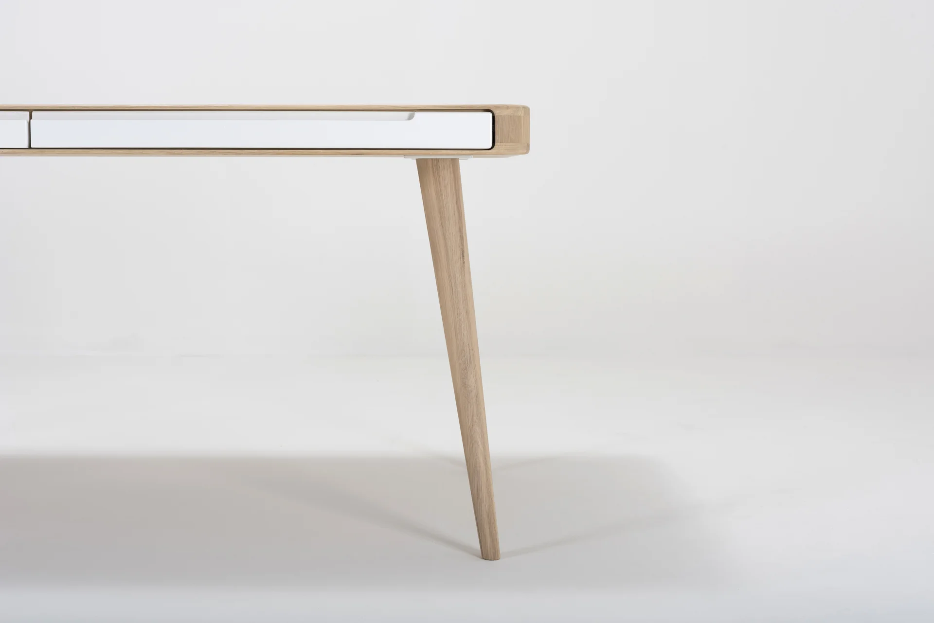 lq-st-ena-table-two-160x90x75-oak-white-1015-mdf-white-lacquered-ral-9010-16.jpg