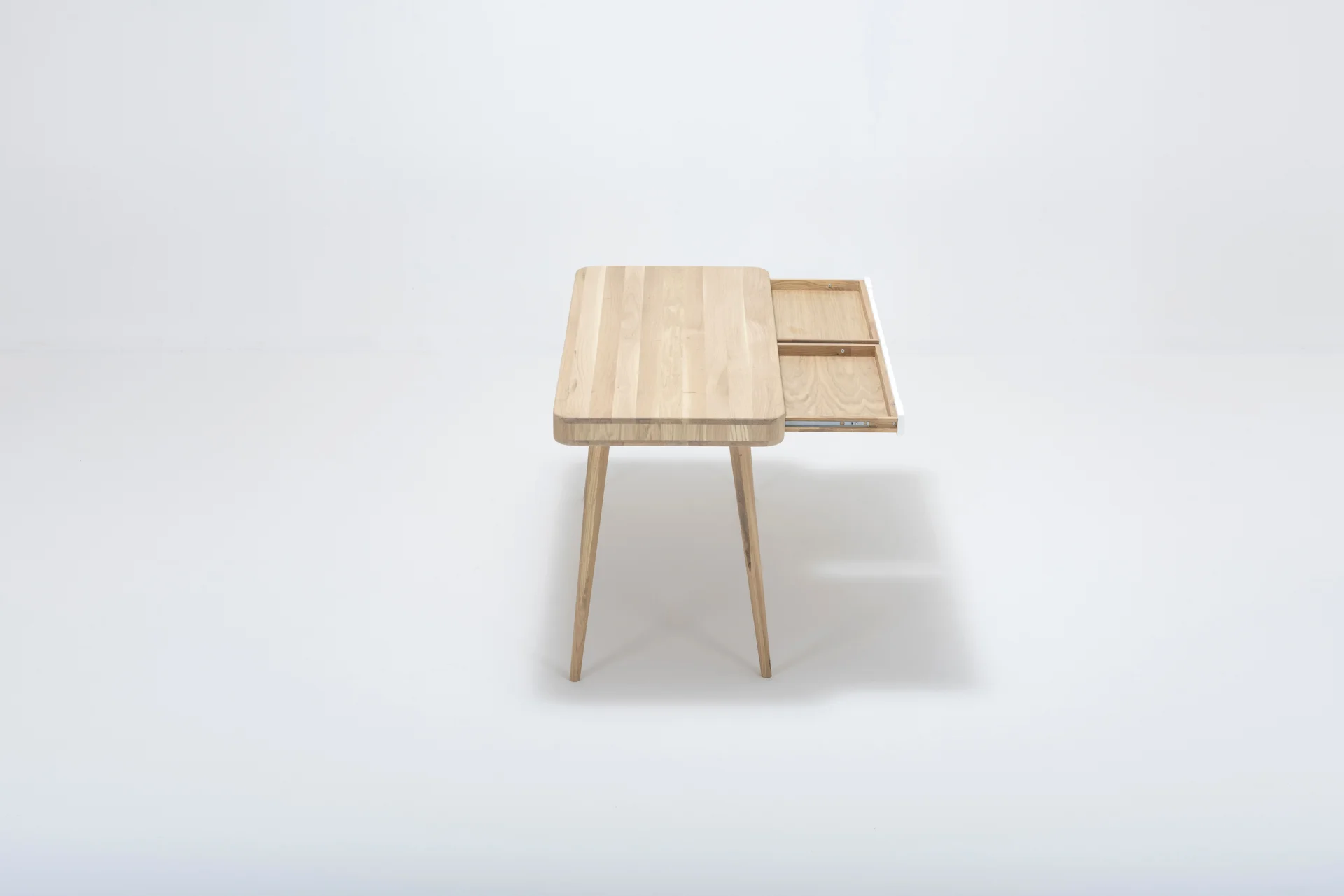 lq-st-ena-desk-140x60x75-oak-white-1015-mdf-white-lacquered-ral-9010-6.jpg