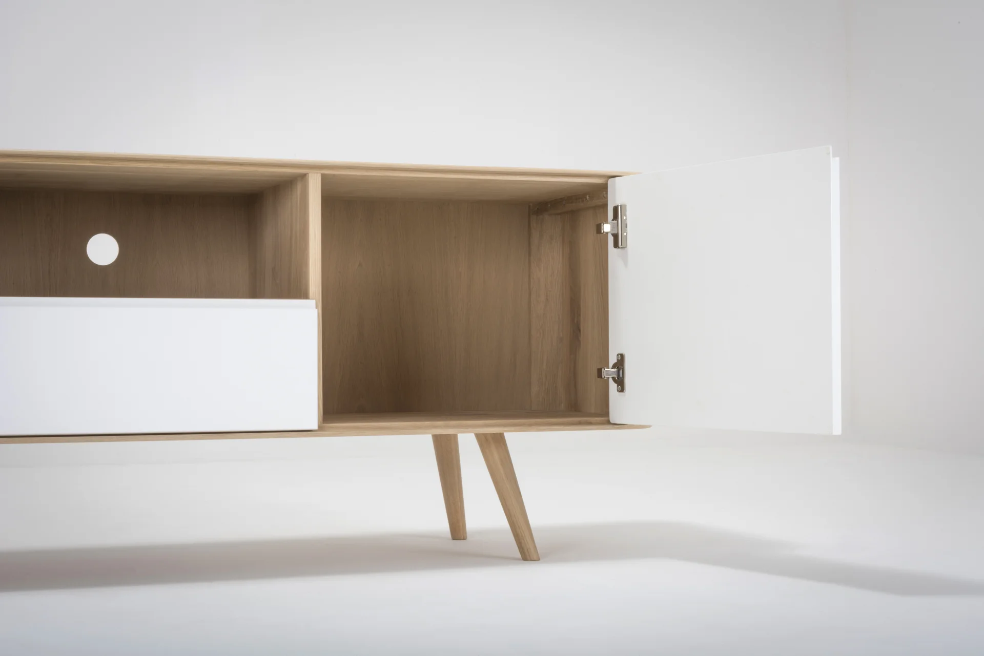 lq-st-ena-tv-sideboard-two-160x42x60-oak-white-1015-mdf-white-lacquered-ral-9010-15.jpg