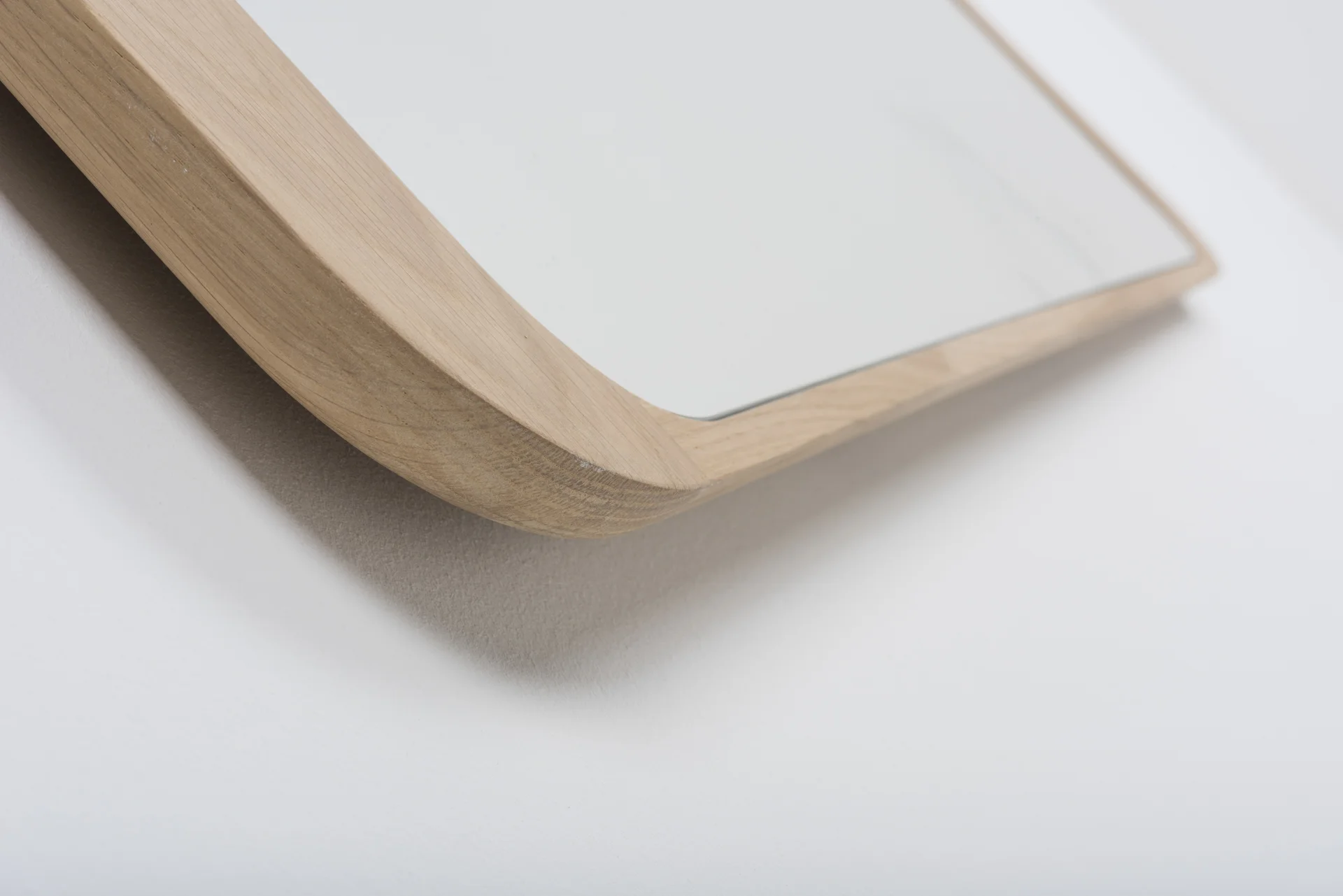 hq-st-ena-mirror-90x2,5x90-oak-white-1015-mdf-white-lacquered-ral-9010-15.jpg
