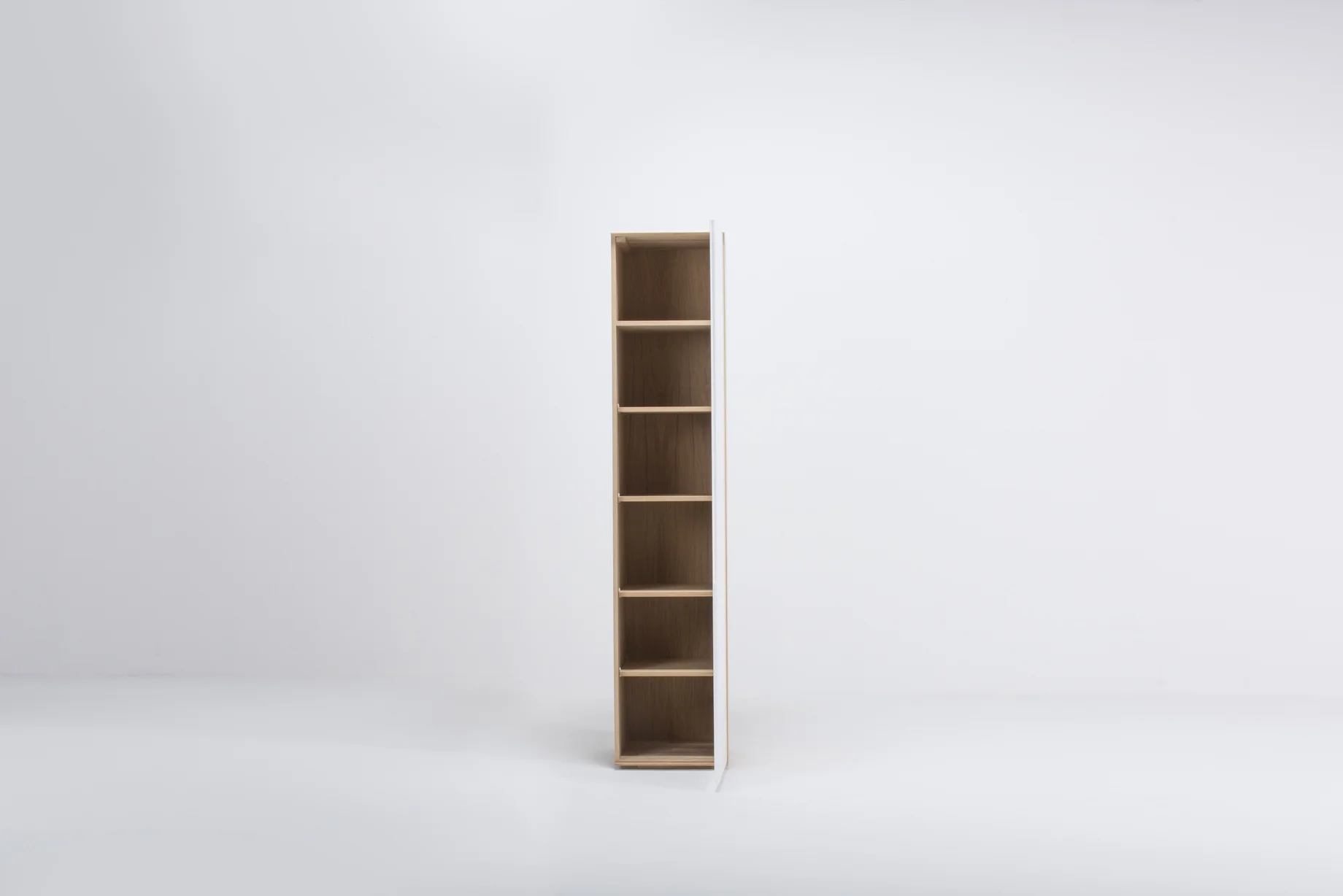 lq-st-ena-modular-wardrobe-middle-part-of-the-wardrobe-shelves-47x53x222-oak-white-1015-mdf-white-lacquered-ral-9010-2.jpg
