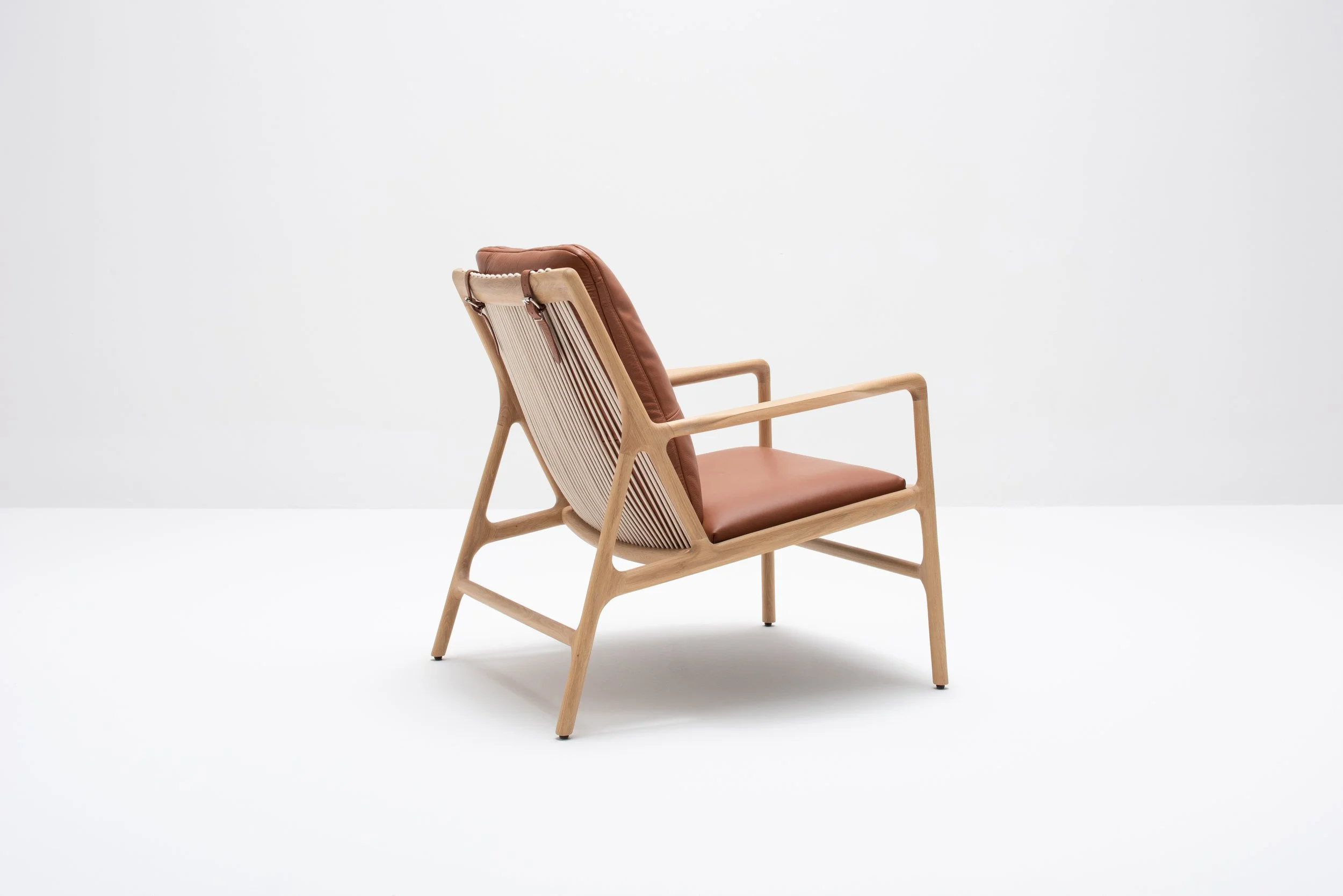 Dedo Easy Chair — Gazzda