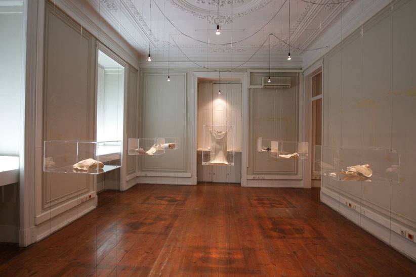 Lara_Torres_2008_Mimesis_II_exhibition_views_08.jpg