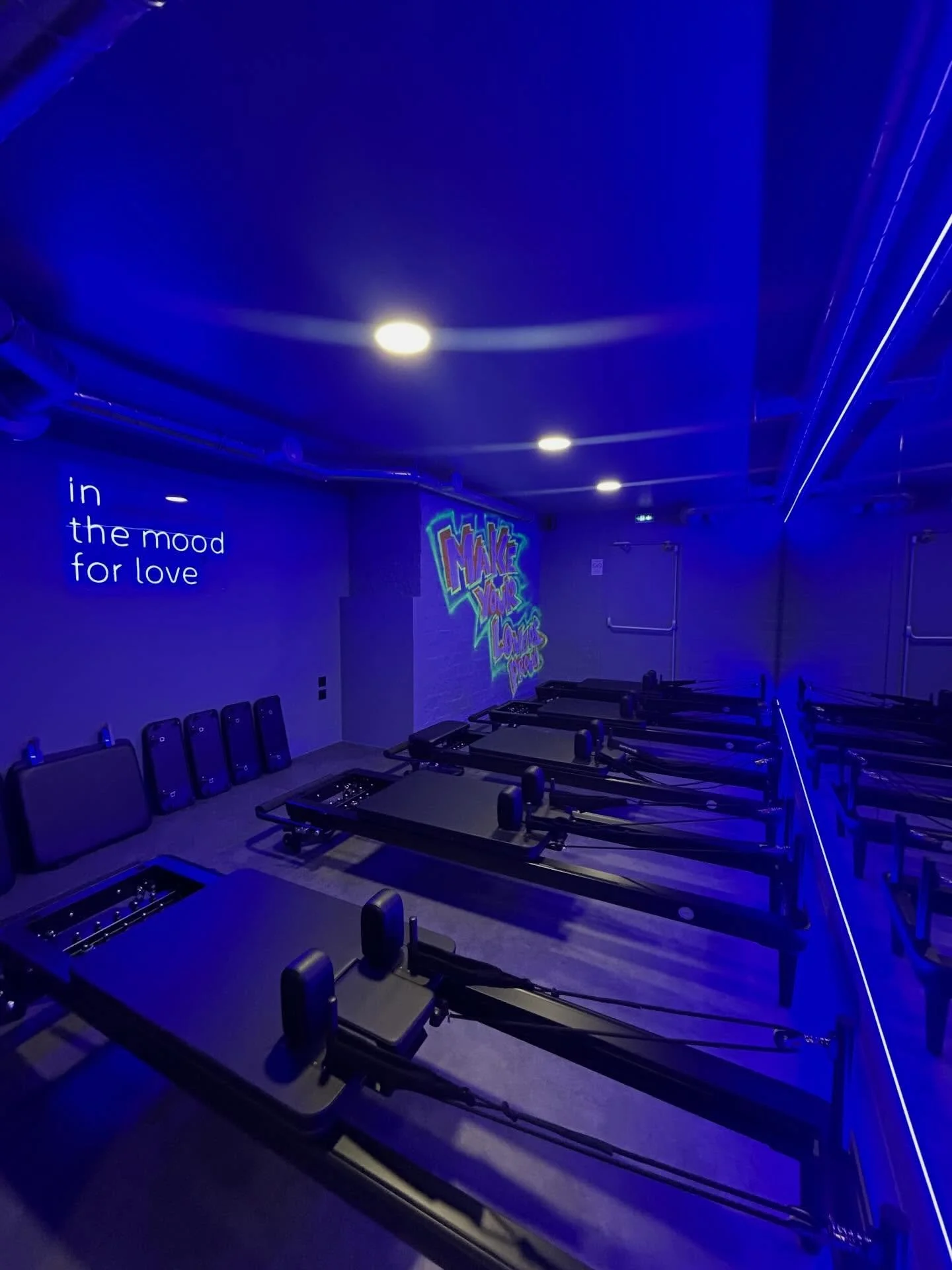 Our beautiful Pilates Room 
Snake&amp;twist Passy 
📍14 rue Duban 75016