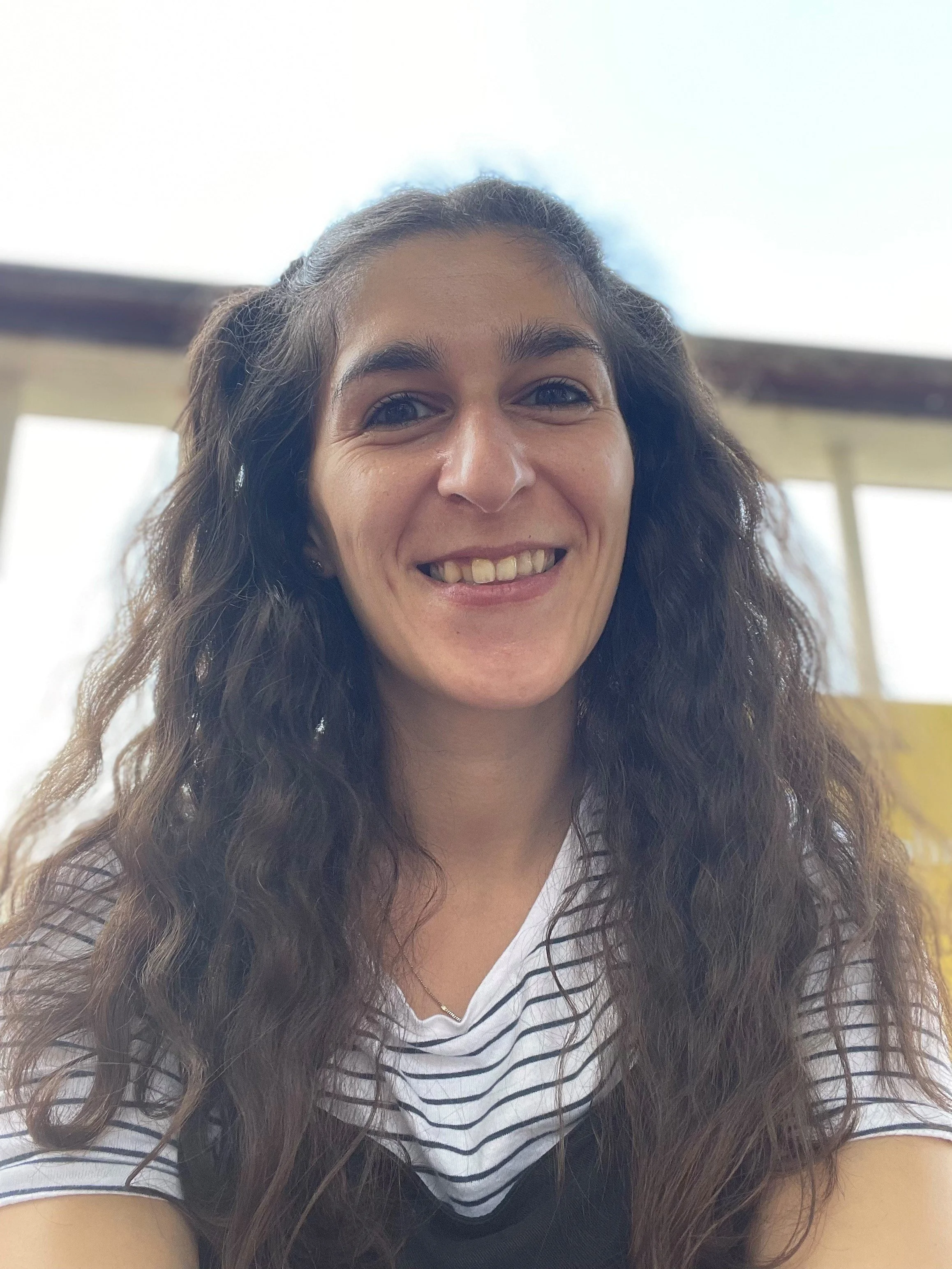 Diana Alves,  Associate Editor