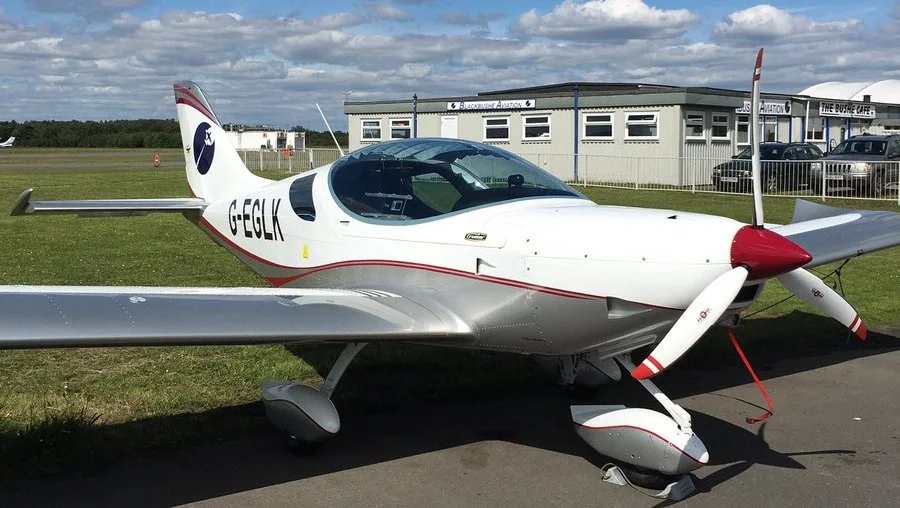 With five flying schools based at Blackbushe, you can try your hand at Fixed Wing, or Helicopters. Earn your wings today!