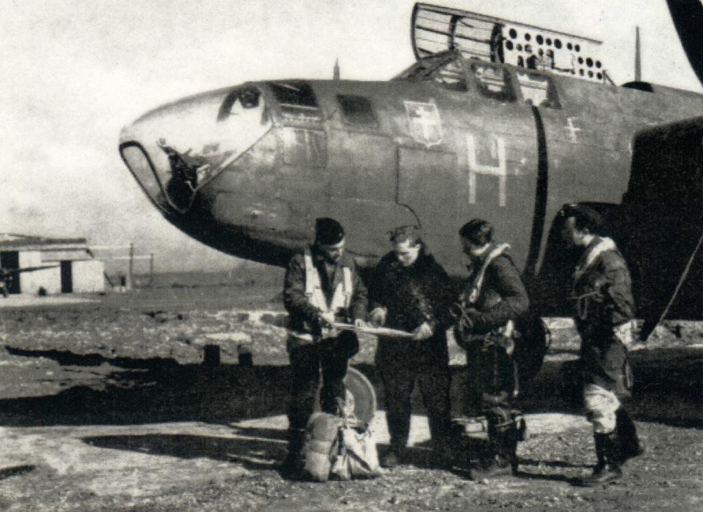 342 Squadron, Free French Air Force..."nous sommes préparés".