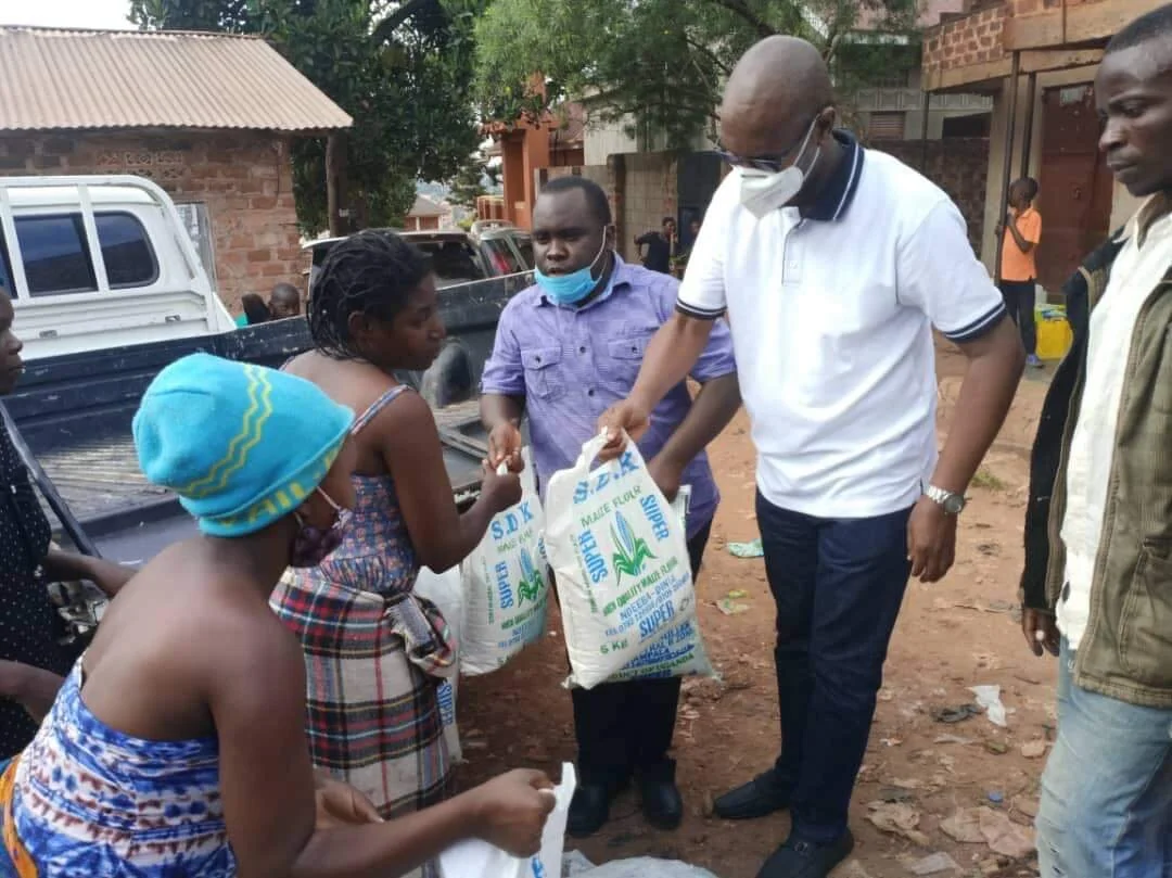 ROTARIAN DONATES FOOD FOR FAMILIES SURVIVING ON BANANA PEELS