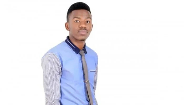 MEET THE STUDENT KEEPING THE DEBATE ON COVID-19 ALIVE