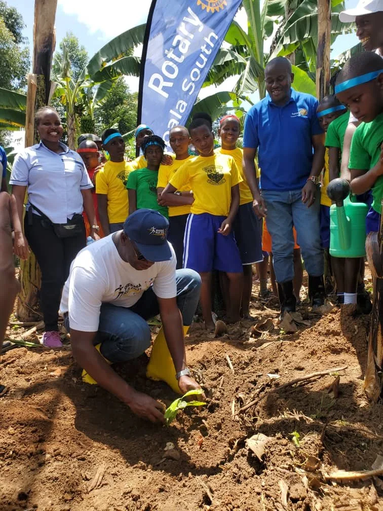 Serving To Change Lives: Rotary Clubs Launch agribusiness scheme to benefit 12 primary schools.
