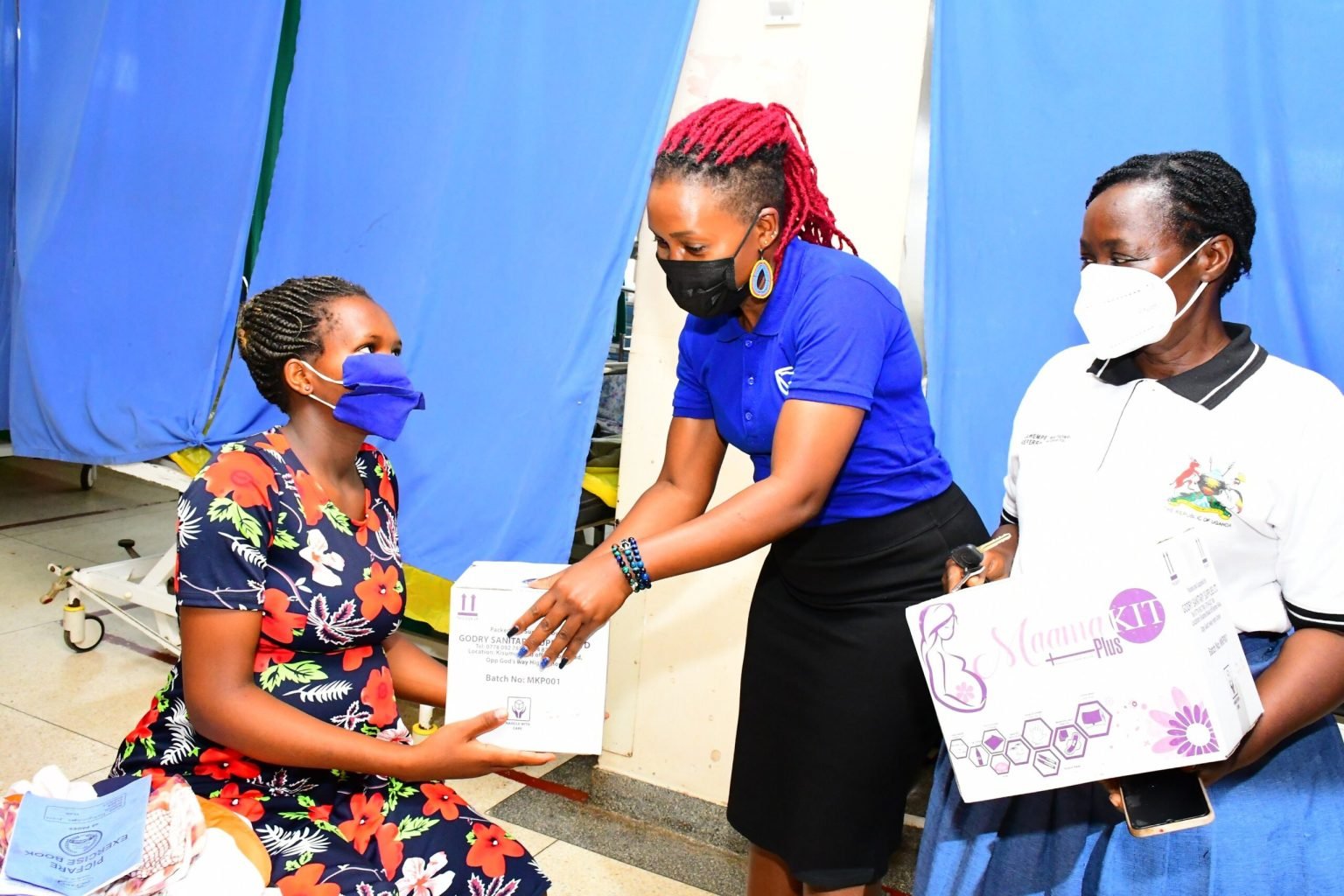 STANBIC BANK gives to mothers in Kawempe
