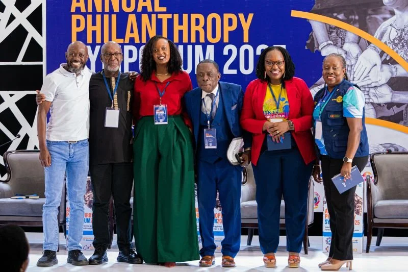 Giving Digest | A Wave of Generosity