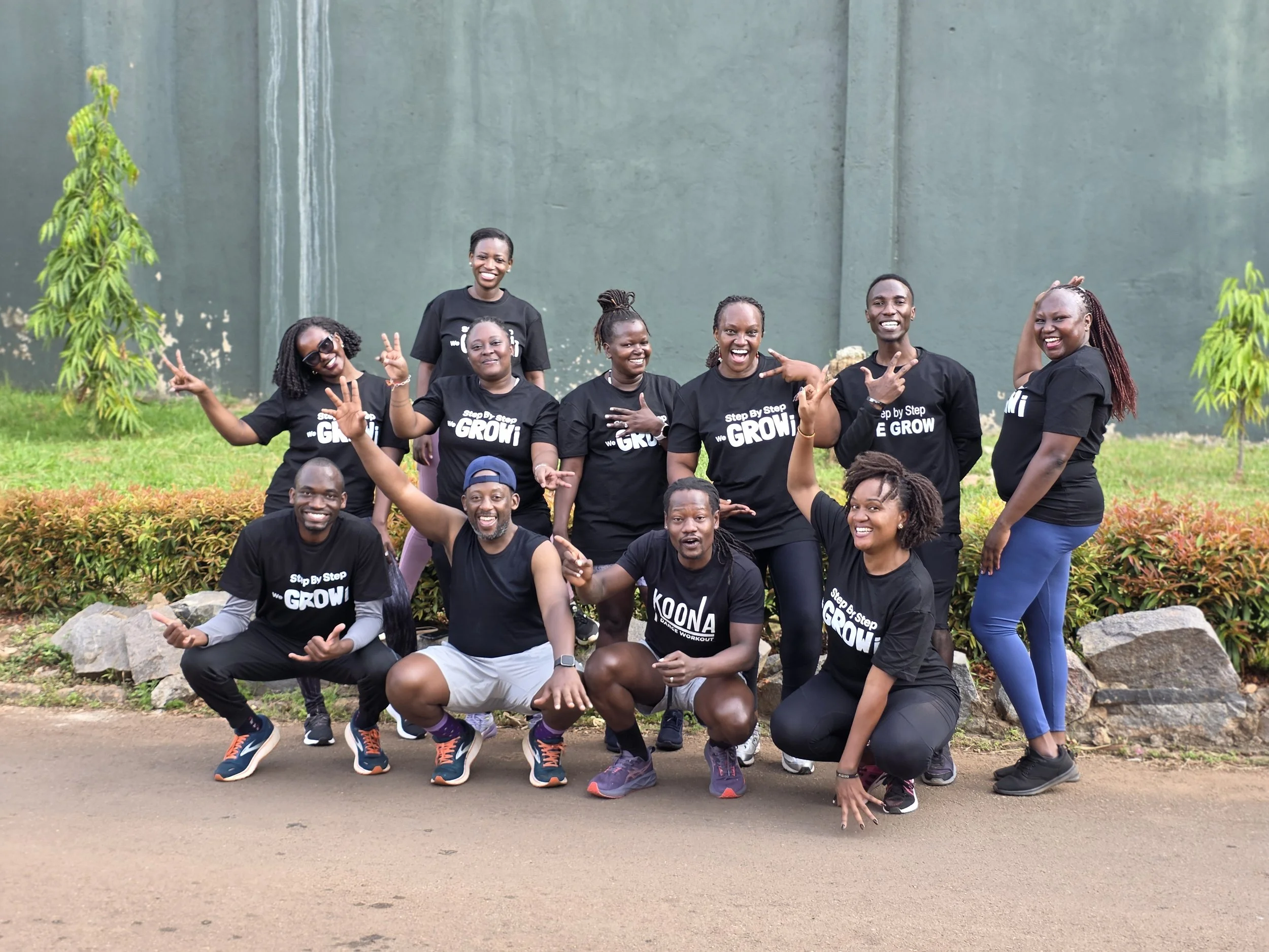 Step by Step We GROW¡: