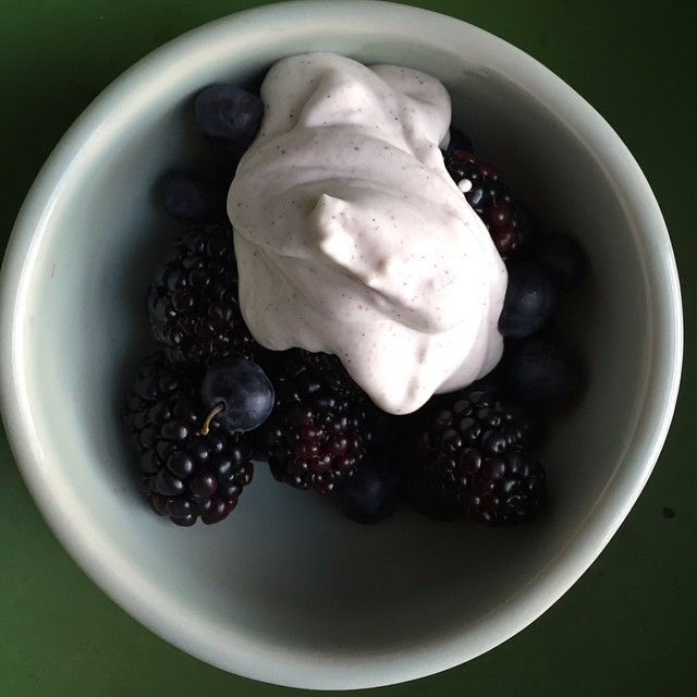 Blackberry Bowl & Vanilla Coconut Cream
